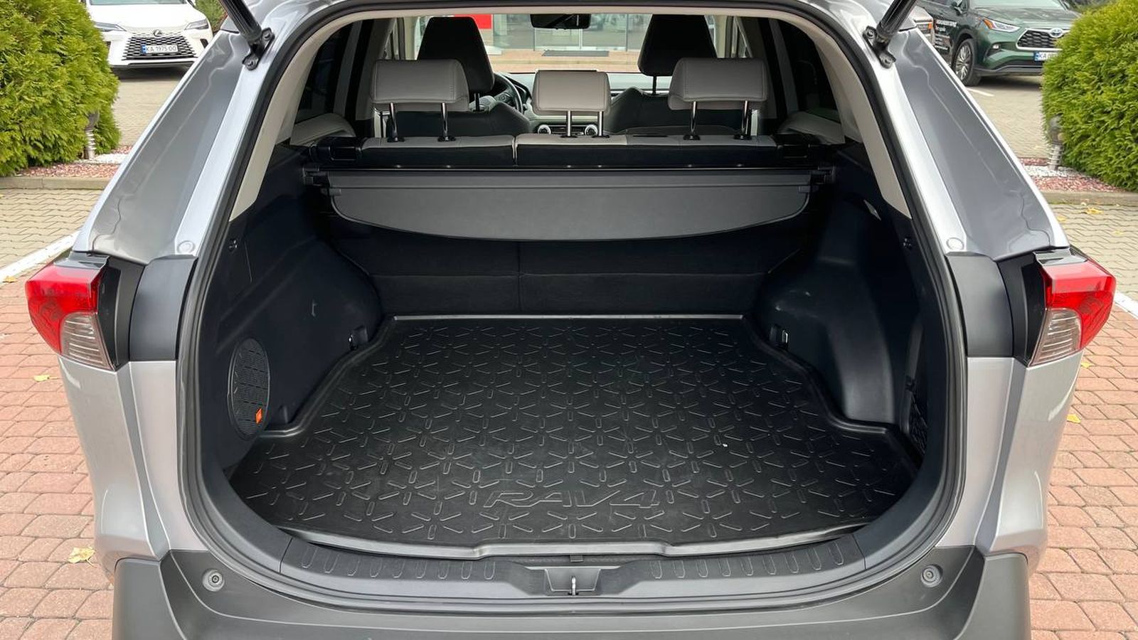 Toyota RAV4 2021 року з пробігом 84105 км, Універсал, Тойота Центр Хмельницький "Гранд Мотор", м.Хмельницький - 1519700 ГРН | Фото № 10