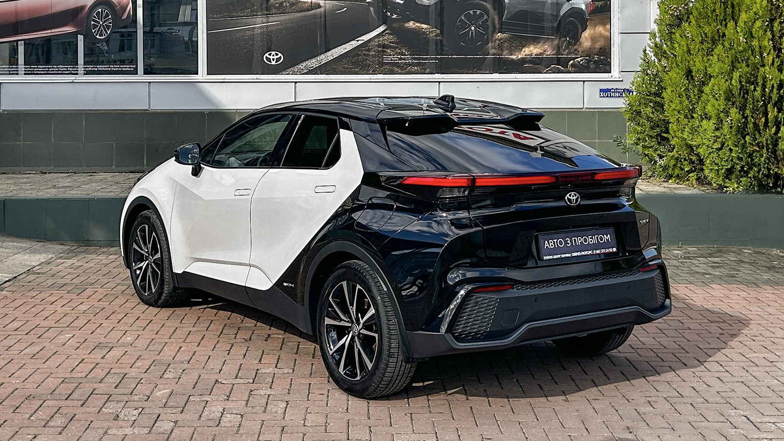Toyota C-HR 2024 року з пробігом 17777 км, Універсал, Тойота Центр Чернівці "Олімп-Моторс", м.Чернівці - 1817550 ГРН | Фото № 2