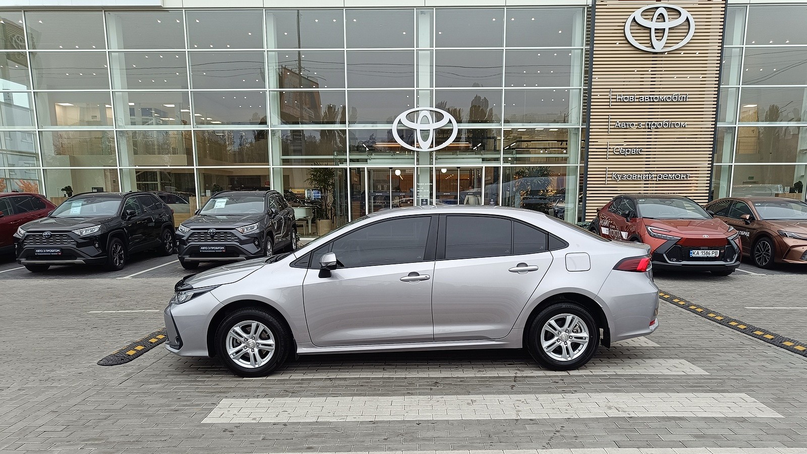 Toyota COROLLA 2021 року з пробігом 69421 км, Седан, Тойота Центр Київ "ВіДі Автострада", м.Київ - 735000 ГРН | Фото № 3