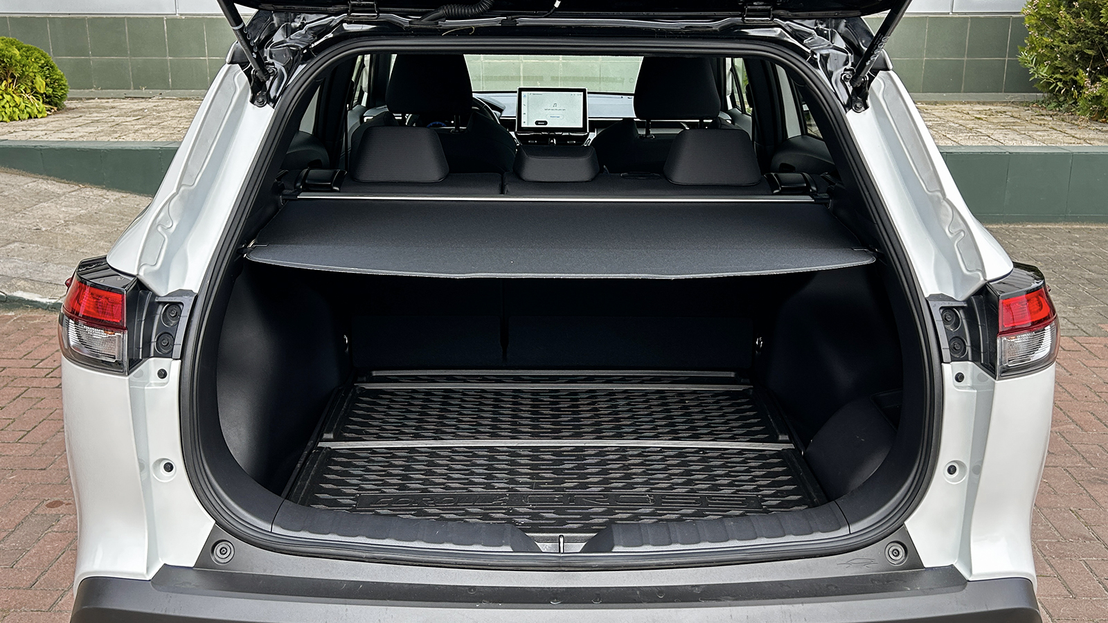 Toyota COROLLA CROSS 2024 року, Хетчбек, Тойота Центр Чернівці "Олімп-Моторс", м.Чернівці | Фото № 10 Toyota COROLLA CROSS 2024 року з пробігом 6035 км, Хетчбек, Тойота Центр Чернівці "Олімп-Моторс", м.Чернівці - 1473487 ГРН | Фото № 10