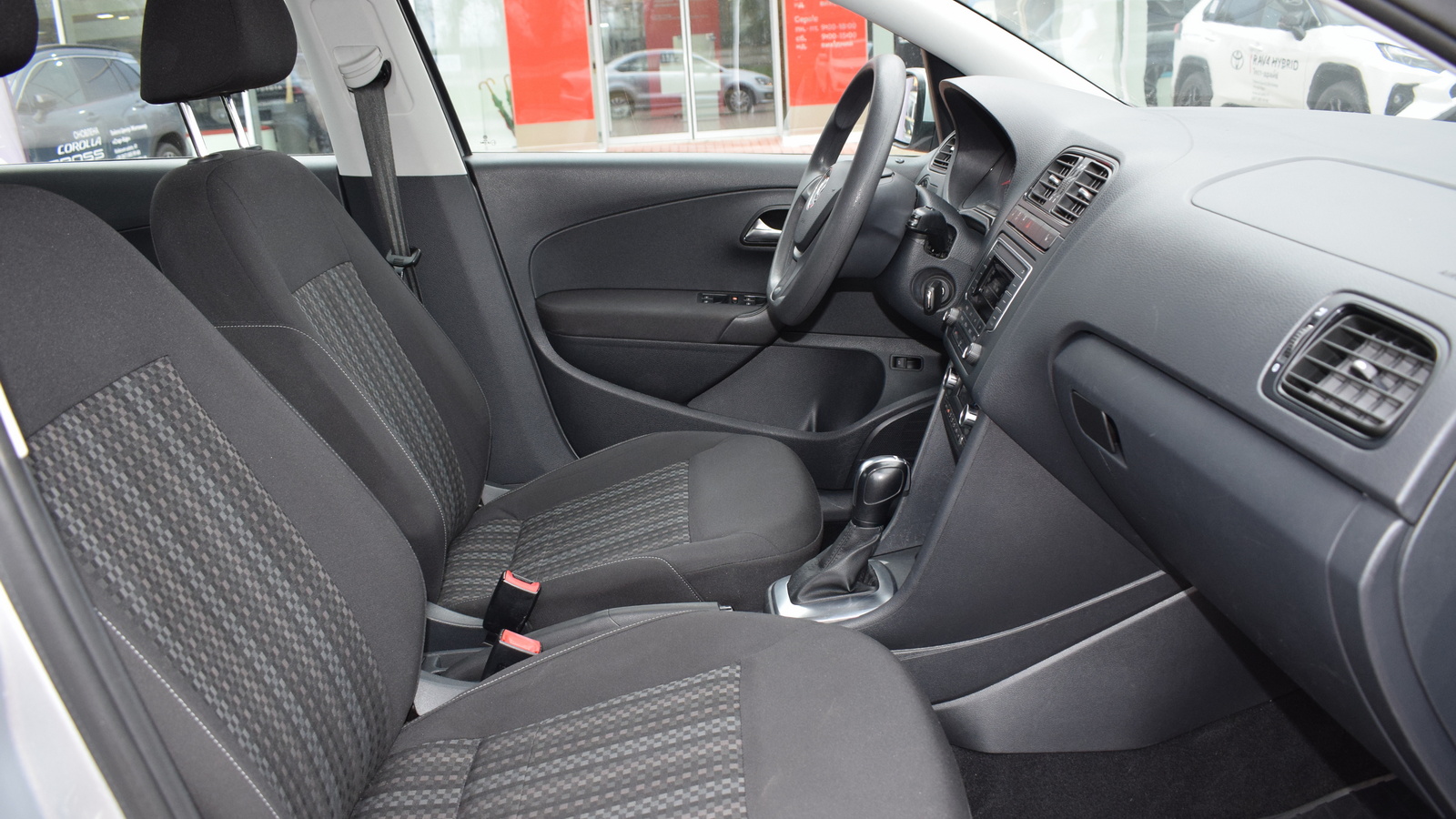 Інші авто VOLKSWAGEN POLO 2017 року з пробігом 156500 км, Седан, Тойота Центр Житомир "Стар - Кар", м.Житомир - 411600 ГРН | Фото № 6