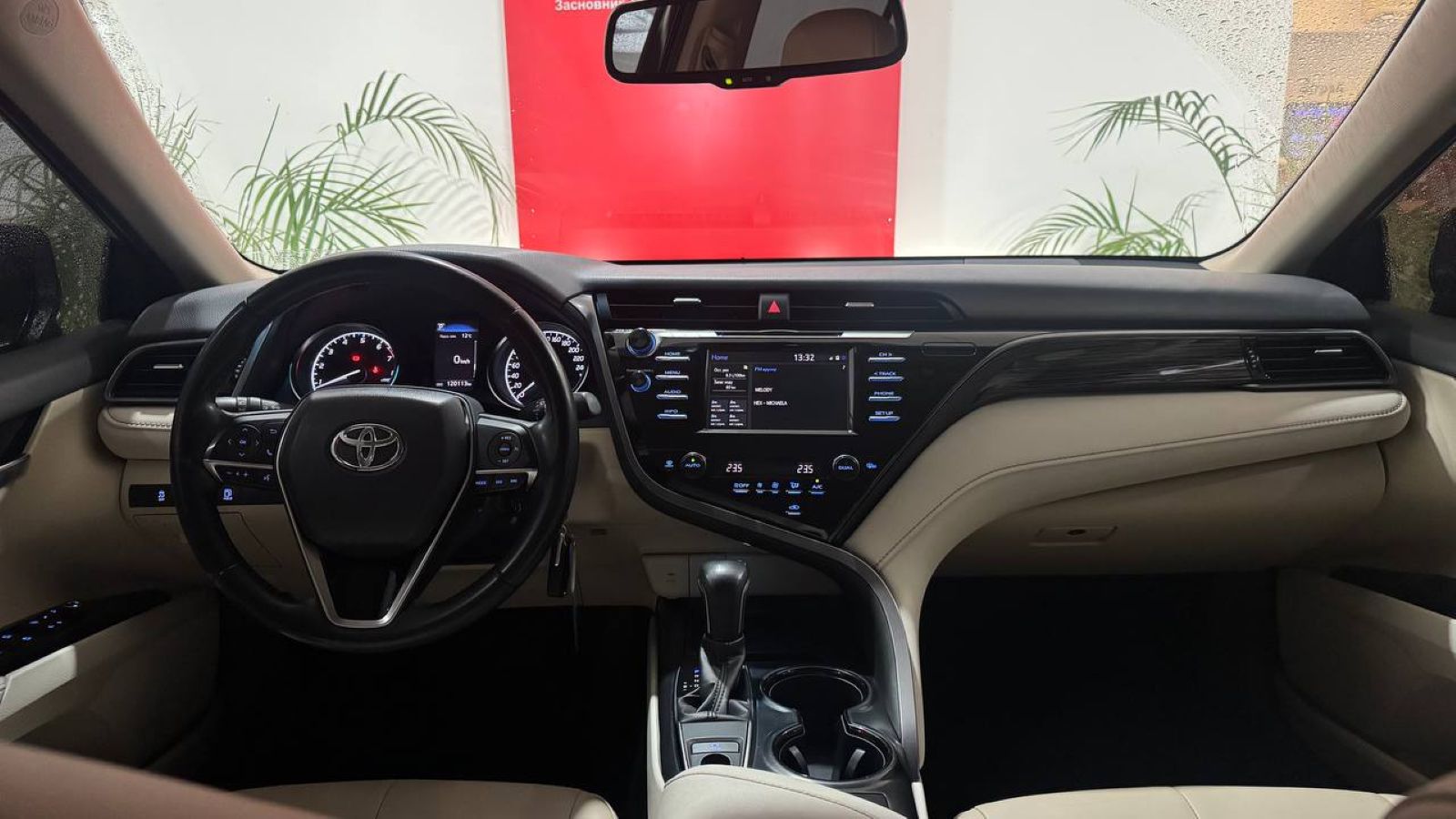 Toyota CAMRY 2019 року, Седан, Тойота Центр Ужгород "Карат Мотор", м.Ужгород | Фото № 8 Toyota CAMRY 2019 року з пробігом 119934 км, Седан, Тойота Центр Ужгород "Карат Мотор", м.Ужгород - 943000 ГРН | Фото № 8