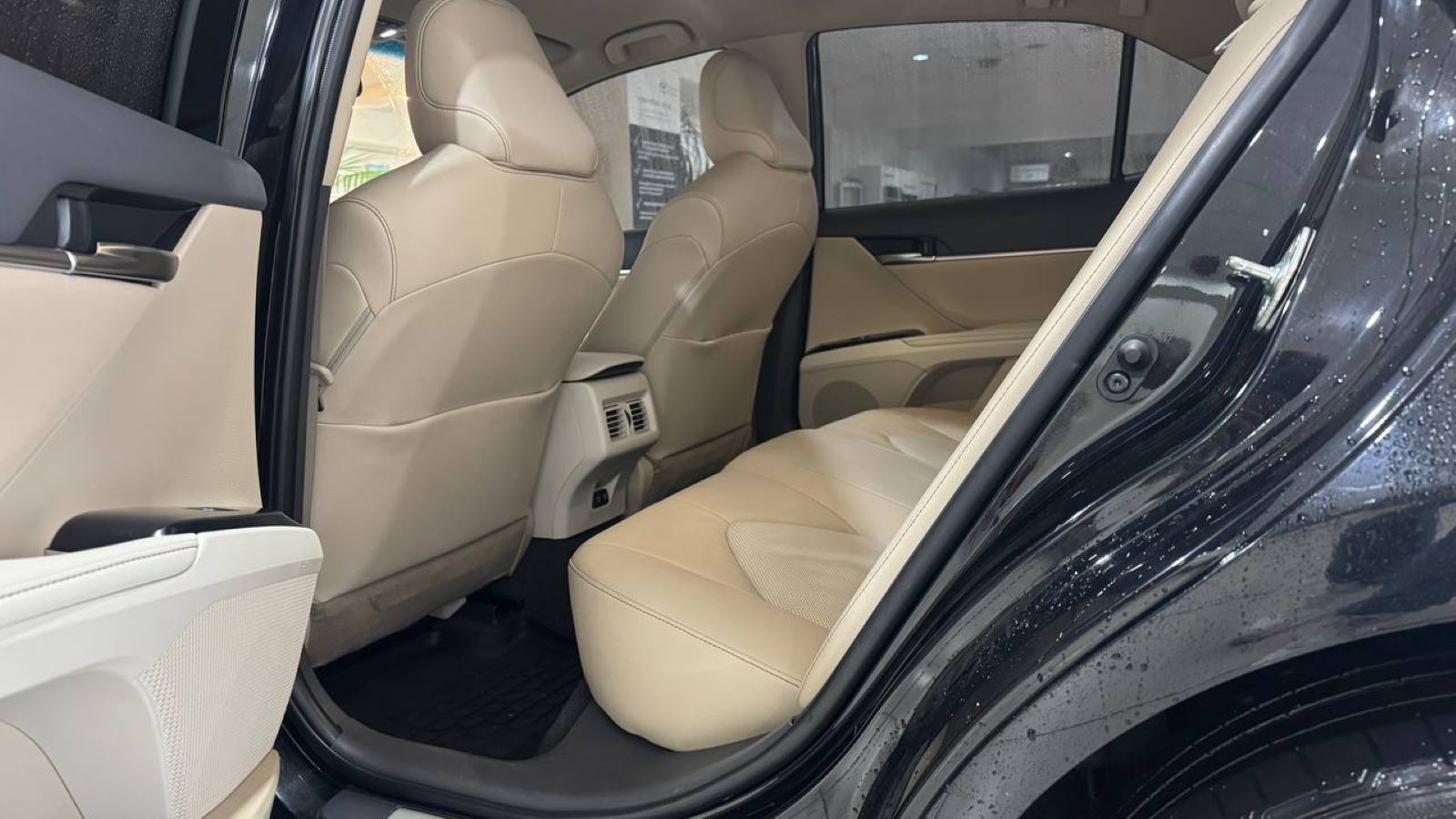 Toyota CAMRY 2019 року, Седан, Тойота Центр Ужгород "Карат Мотор", м.Ужгород | Фото № 11 Toyota CAMRY 2019 року з пробігом 119934 км, Седан, Тойота Центр Ужгород "Карат Мотор", м.Ужгород - 943000 ГРН | Фото № 11