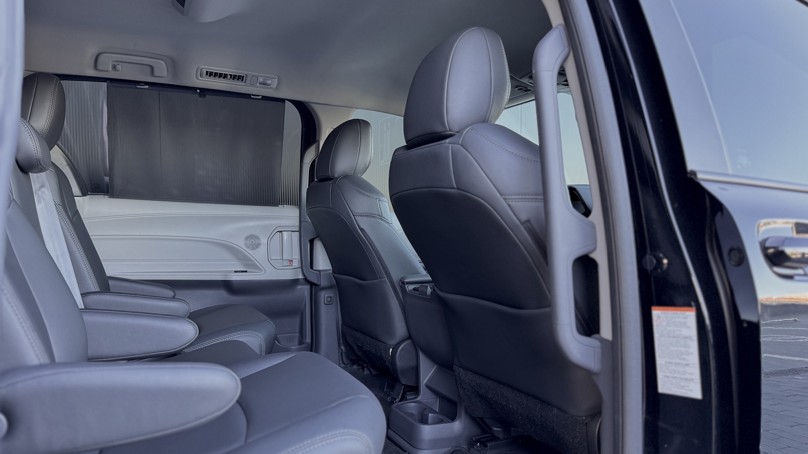 Toyota SIENNA 2022 року, Універсал, Лексус Одеса, м.Одеса | Фото № 7 Toyota SIENNA 2022 року з пробігом 54958 км, Універсал, Лексус Одеса, м.Одеса - 1839920 ГРН | Фото № 7