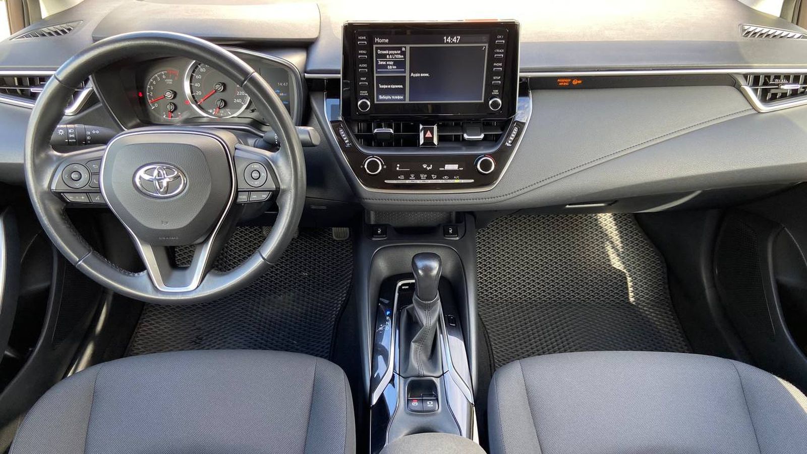 Toyota COROLLA 2022 року, Седан, Тойота Центр Хмельницький "Гранд Мотор", м.Хмельницький | Фото № 8 Toyota COROLLA 2022 року з пробігом 50642 км, Седан, Тойота Центр Хмельницький "Гранд Мотор", м.Хмельницький - 896700 ГРН | Фото № 8