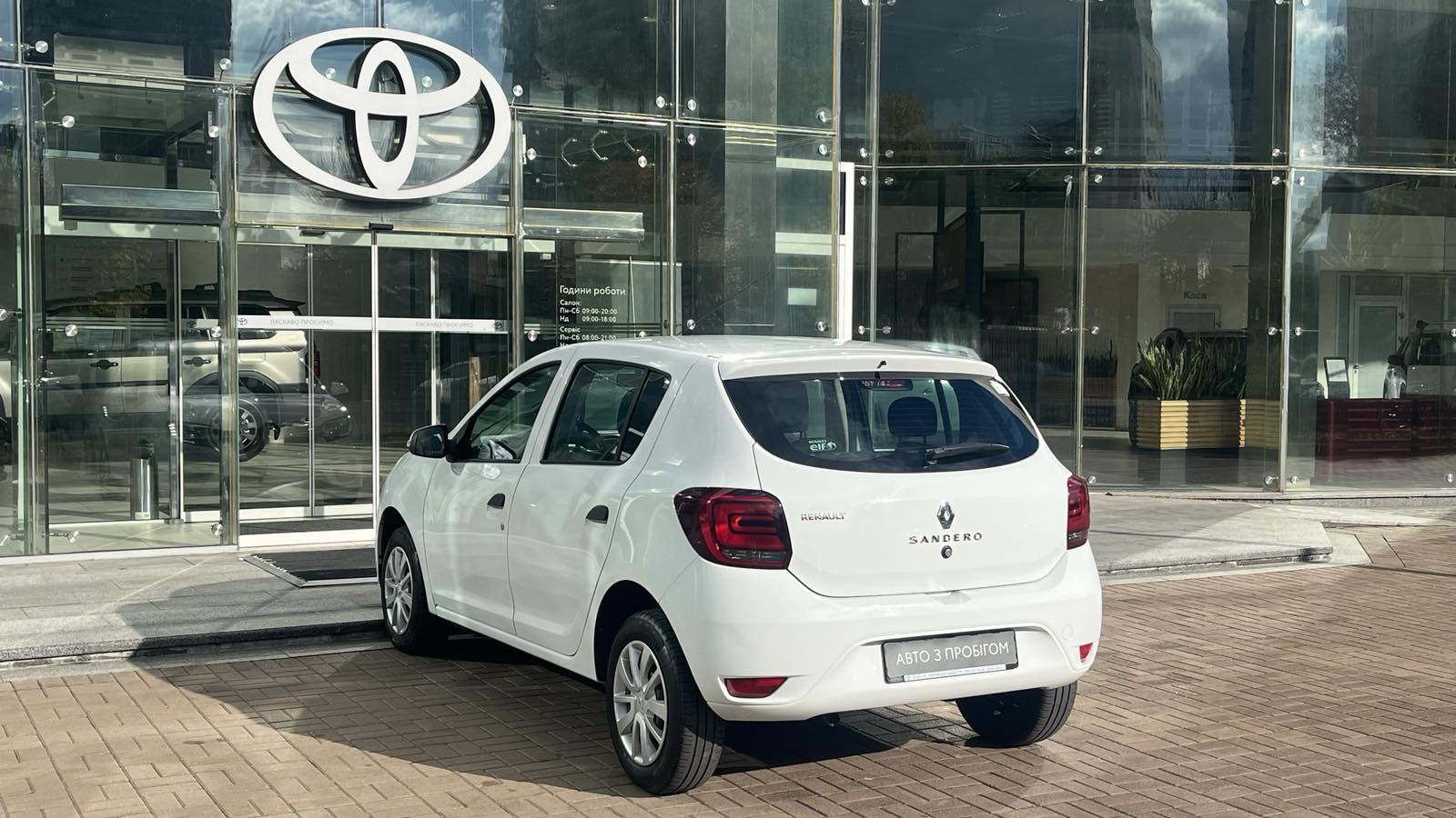 Інші авто RENAULT SANDERO 2019 року, Хетчбек, Тойота Центр Київ "Автосаміт Укравто", м.Київ | Фото № 2 Інші авто RENAULT SANDERO 2019 року з пробігом 80426 км, Хетчбек, Тойота Центр Київ "Автосаміт Укравто", м.Київ - 350345 ГРН | Фото № 2