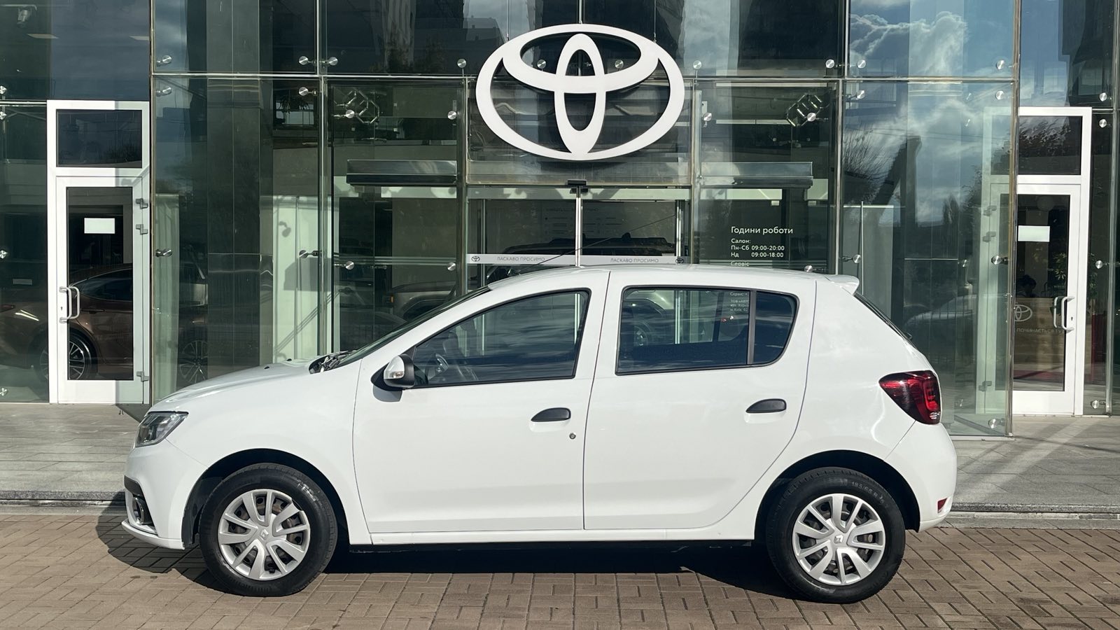 Інші авто RENAULT SANDERO 2019 року, Хетчбек, Тойота Центр Київ "Автосаміт Укравто", м.Київ | Фото № 3 Інші авто RENAULT SANDERO 2019 року з пробігом 80426 км, Хетчбек, Тойота Центр Київ "Автосаміт Укравто", м.Київ - 350345 ГРН | Фото № 3