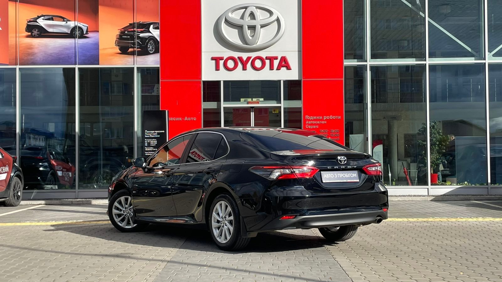 Toyota CAMRY 2021 року, Седан, Тойота Центр Івано-Франківськ "Класик-Авто", м.Івано-Франківськ | Фото № 2 Toyota CAMRY 2021 року з пробігом 38480 км, Седан, Тойота Центр Івано-Франківськ "Класик-Авто", м.Івано-Франківськ - 1242000 ГРН | Фото № 2