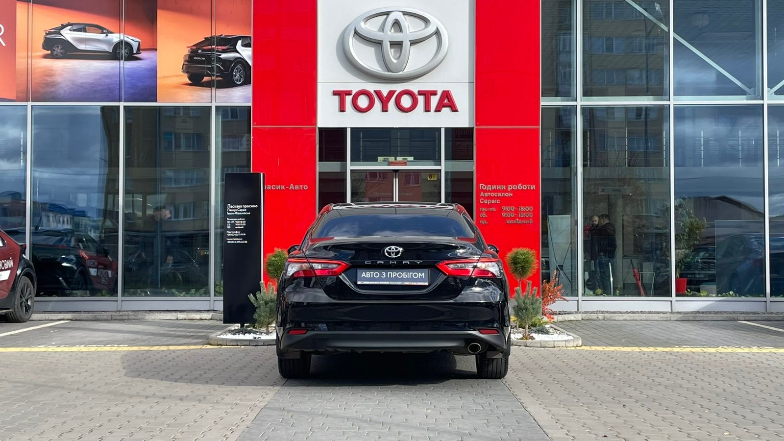 Toyota CAMRY 2021 року, Седан, Тойота Центр Івано-Франківськ "Класик-Авто", м.Івано-Франківськ | Фото № 4 Toyota CAMRY 2021 року з пробігом 38480 км, Седан, Тойота Центр Івано-Франківськ "Класик-Авто", м.Івано-Франківськ - 1242000 ГРН | Фото № 4