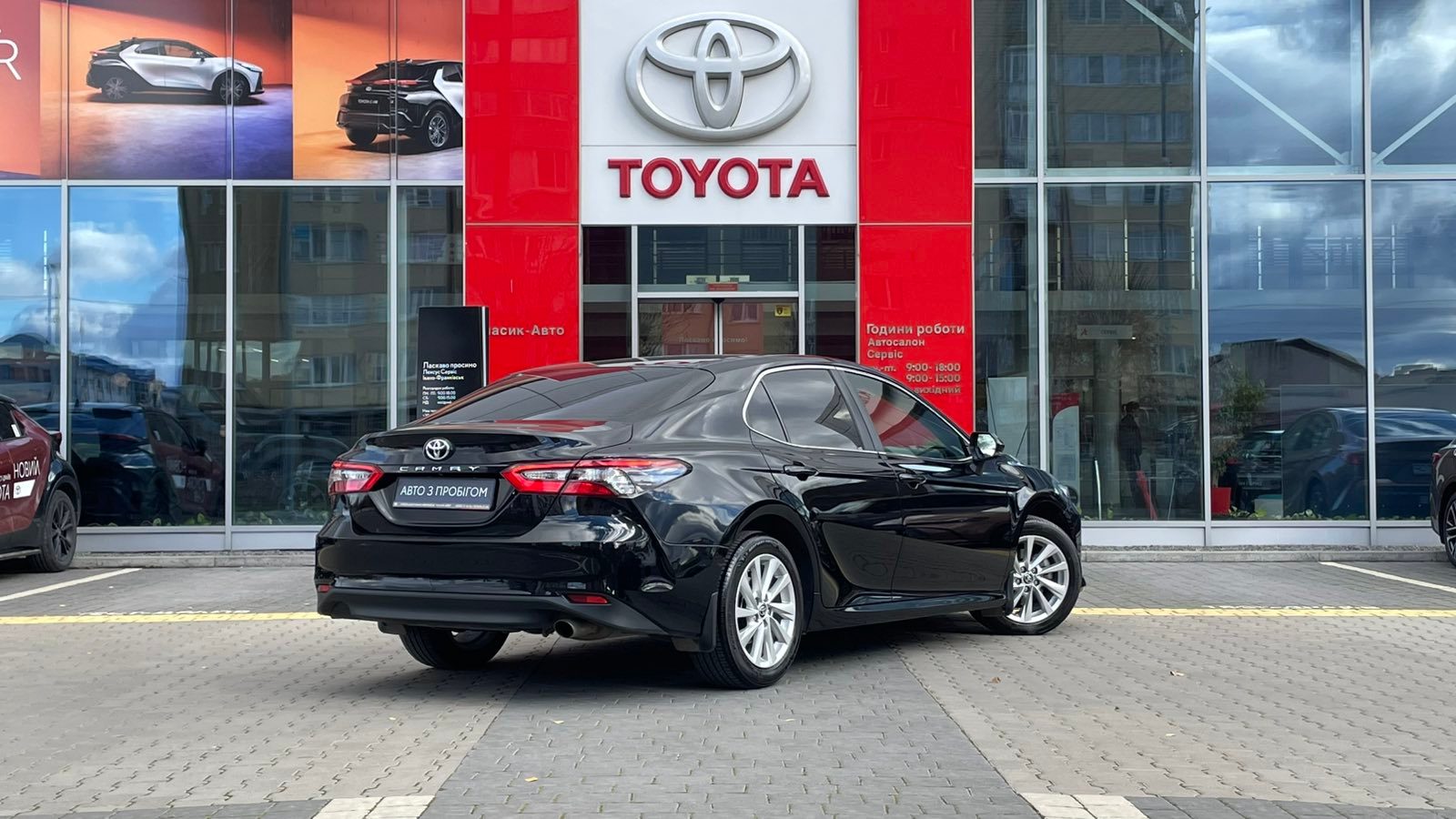 Toyota CAMRY 2021 року, Седан, Тойота Центр Івано-Франківськ "Класик-Авто", м.Івано-Франківськ | Фото № 17 Toyota CAMRY 2021 року з пробігом 38480 км, Седан, Тойота Центр Івано-Франківськ "Класик-Авто", м.Івано-Франківськ - 1242000 ГРН | Фото № 17