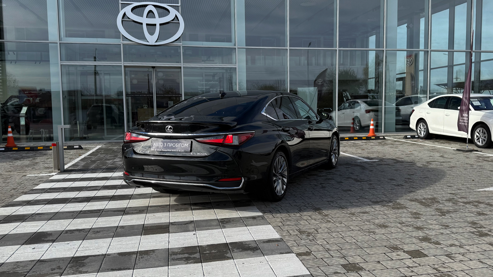 Lexus ES 2024 року, Седан, Тойота Центр Рівне "Агат Авто", м.Рівне | Фото № 18 Lexus ES 2024 року з пробігом 17629 км, Седан, Тойота Центр Рівне "Агат Авто", м.Рівне - 2378650 ГРН | Фото № 18