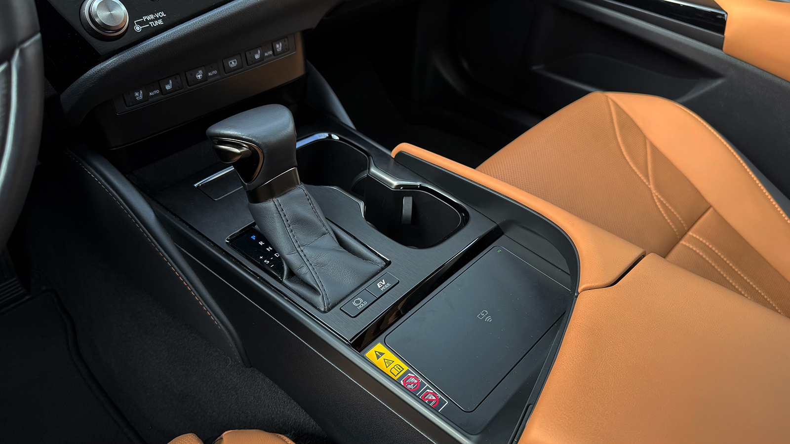 Lexus ES 2024 року, Седан, Тойота Центр Рівне "Агат Авто", м.Рівне | Фото № 21 Lexus ES 2024 року з пробігом 17629 км, Седан, Тойота Центр Рівне "Агат Авто", м.Рівне - 2378650 ГРН | Фото № 21