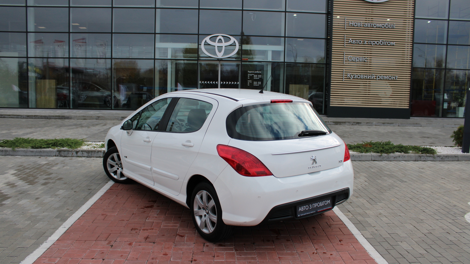 Інші авто PEUGEOT 308 2013 року, Хетчбек, Тойота Центр Черкаси "Мотор Сіті", м.Черкаси | Фото № 2 Інші авто PEUGEOT 308 2013 року з пробігом 173924 км, Хетчбек, Тойота Центр Черкаси "Мотор Сіті", м.Черкаси - 303000 ГРН | Фото № 2