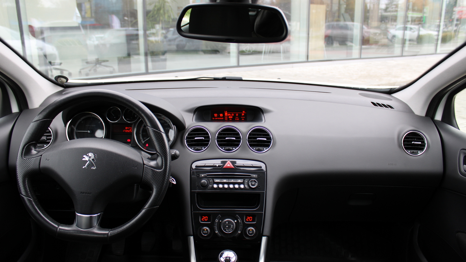 Інші авто PEUGEOT 308 2013 року, Хетчбек, Тойота Центр Черкаси "Мотор Сіті", м.Черкаси | Фото № 8 Інші авто PEUGEOT 308 2013 року з пробігом 173924 км, Хетчбек, Тойота Центр Черкаси "Мотор Сіті", м.Черкаси - 303000 ГРН | Фото № 8