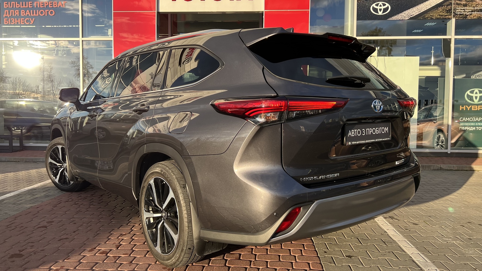 Toyota HIGHLANDER 2022 року, Універсал, Тойота Центр Вінниця "Преміум Мотор", м.Вінниця | Фото № 2 Toyota HIGHLANDER 2022 року з пробігом 39664 км, Універсал, Тойота Центр Вінниця "Преміум Мотор", м.Вінниця - 2352000 ГРН | Фото № 2