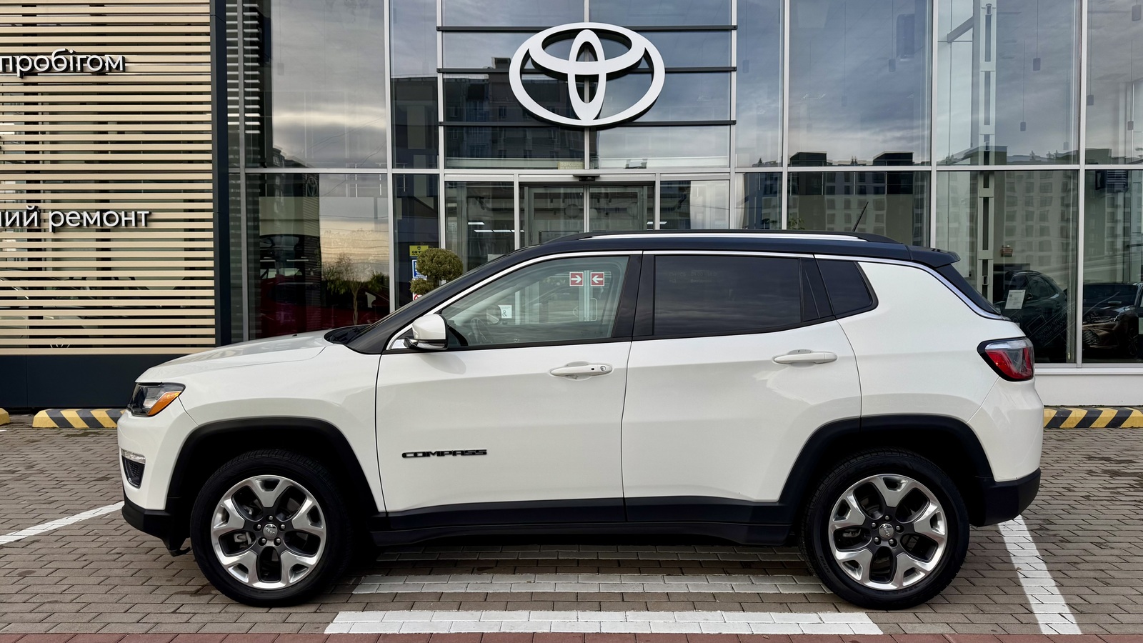 Інші авто JEEP COMPASS 2019 року, Універсал, Тойота Центр Чернігів "Соллі-Плюс", м.Чернігів | Фото № 3 Інші авто JEEP COMPASS 2019 року з пробігом 107760 км, Універсал, Тойота Центр Чернігів "Соллі-Плюс", м.Чернігів - 745000 ГРН | Фото № 3