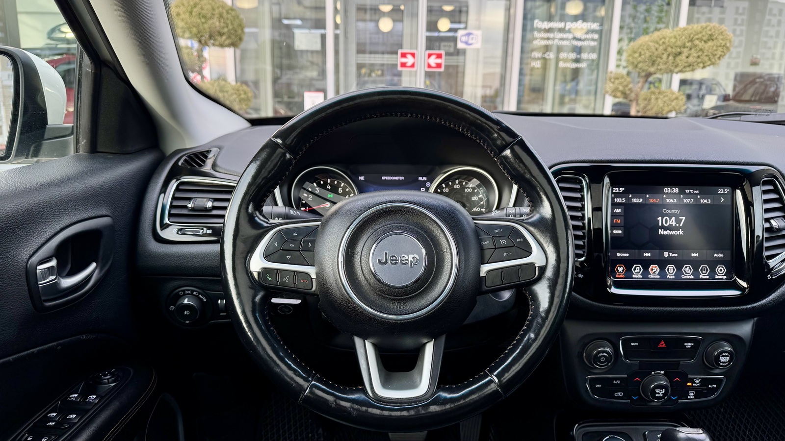 Інші авто JEEP COMPASS 2019 року, Універсал, Тойота Центр Чернігів "Соллі-Плюс", м.Чернігів | Фото № 9 Інші авто JEEP COMPASS 2019 року з пробігом 107760 км, Універсал, Тойота Центр Чернігів "Соллі-Плюс", м.Чернігів - 745000 ГРН | Фото № 9