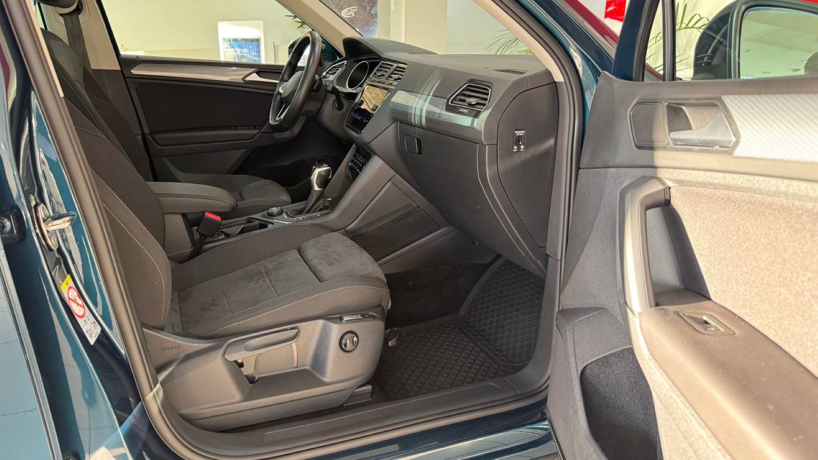 Інші авто VOLKSWAGEN TIGUAN 2022 року з пробігом 21000 км, Універсал, Тойота Центр Ужгород "Карат Мотор", м.Ужгород - 1415000 ГРН | Фото № 6