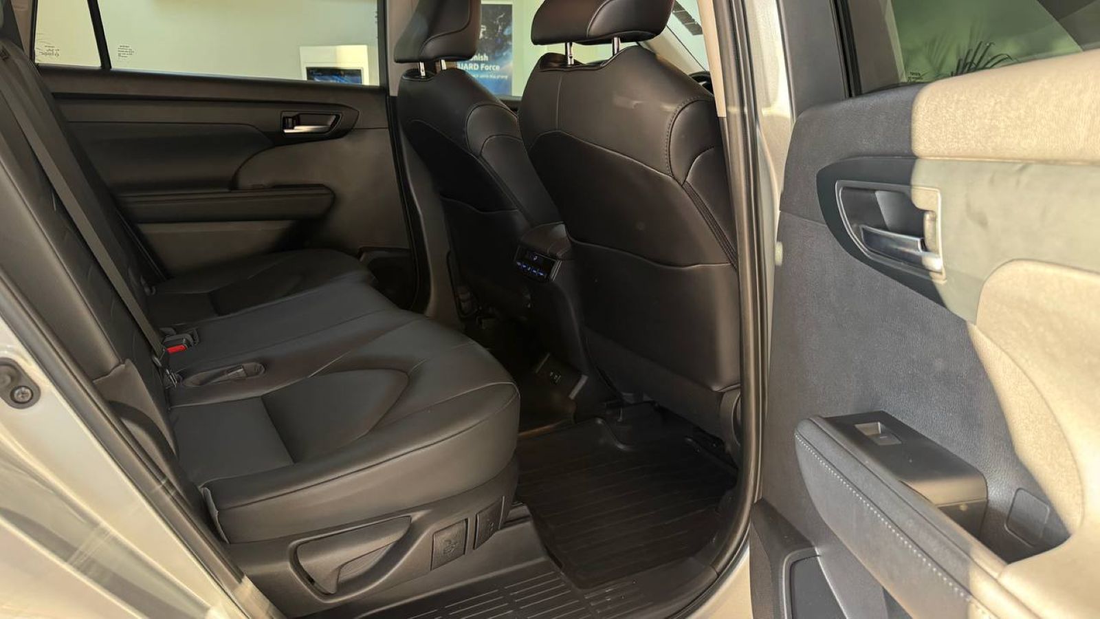 Toyota HIGHLANDER 2020 року, Універсал, Тойота Центр Ужгород "Карат Мотор", м.Ужгород | Фото № 7 Toyota HIGHLANDER 2020 року з пробігом 90513 км, Універсал, Тойота Центр Ужгород "Карат Мотор", м.Ужгород - 1435000 ГРН | Фото № 7