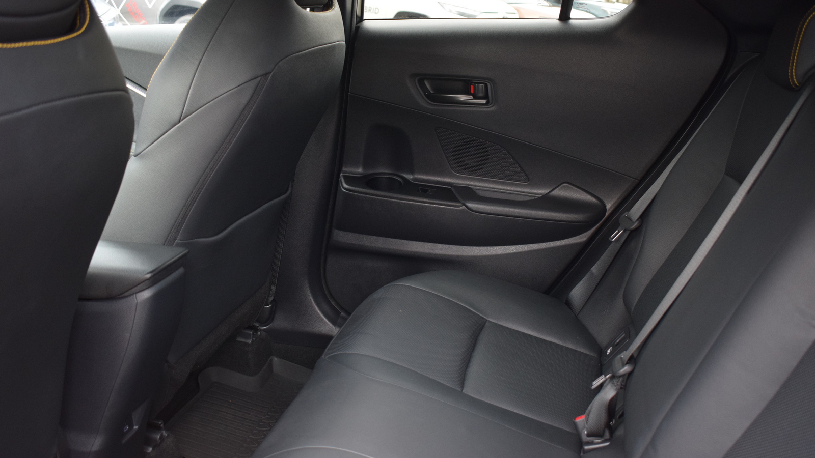 Toyota C-HR 2023 року, Хетчбек, Тойота Центр Житомир "Стар - Кар", м.Житомир | Фото № 11 Toyota C-HR 2023 року з пробігом 17447 км, Хетчбек, Тойота Центр Житомир "Стар - Кар", м.Житомир - 1646400 ГРН | Фото № 11