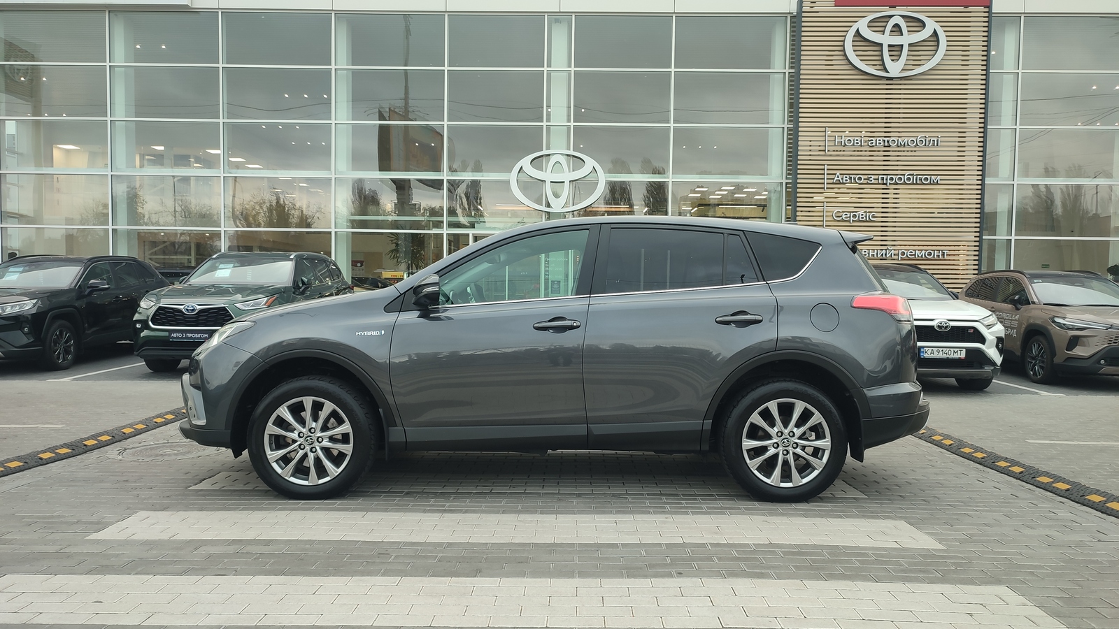 Toyota RAV4 2017 року, Універсал, Тойота Центр Київ "ВіДі Автострада", м.Київ | Фото № 3 Toyota RAV4 2017 року з пробігом 154728 км, Універсал, Тойота Центр Київ "ВіДі Автострада", м.Київ - 955000 ГРН | Фото № 3