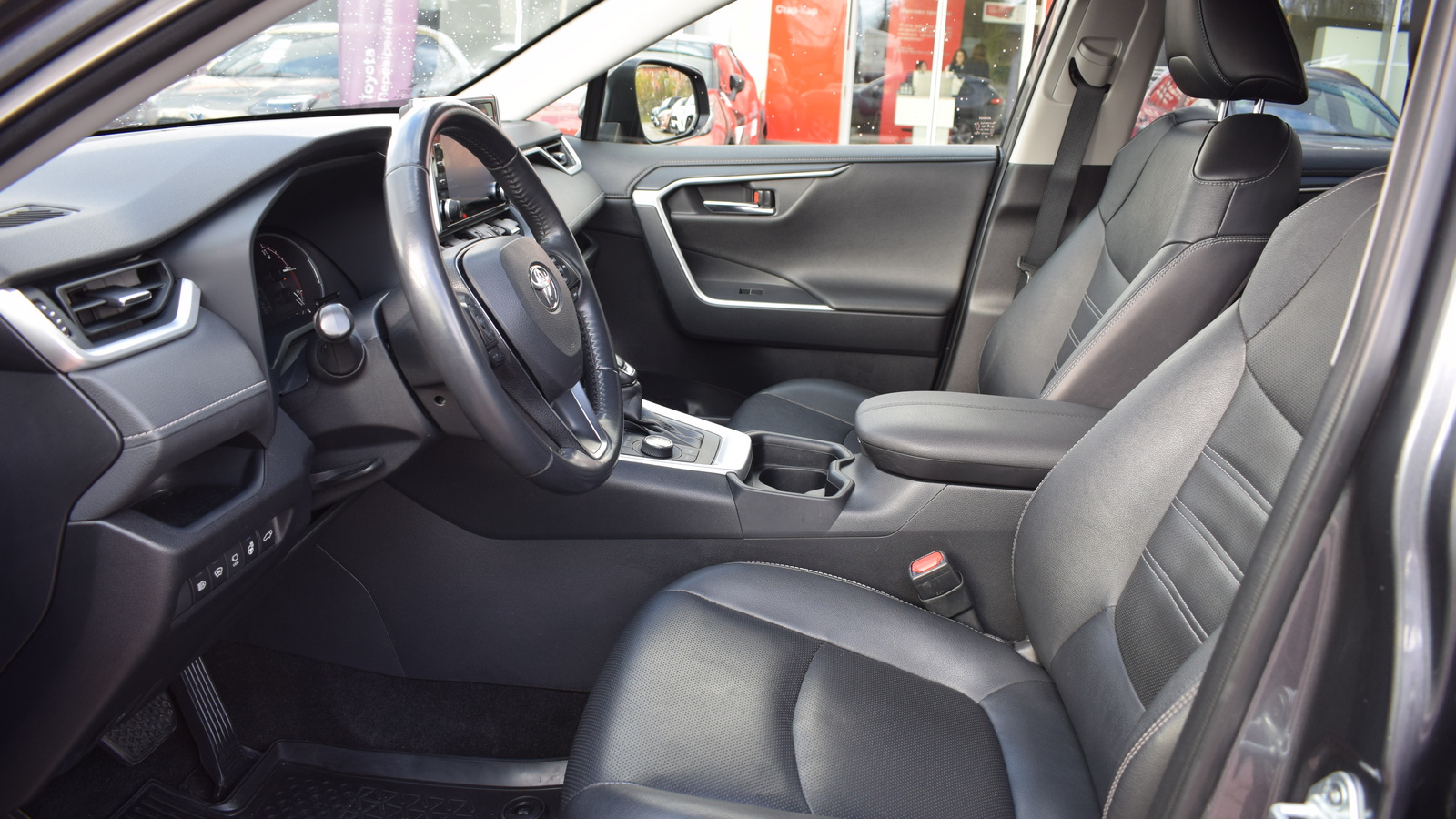 Toyota RAV4 2021 року, Універсал, Тойота Центр Житомир "Стар - Кар", м.Житомир | Фото № 12 Toyota RAV4 2021 року з пробігом 169847 км, Універсал, Тойота Центр Житомир "Стар - Кар", м.Житомир - 1197000 ГРН | Фото № 12