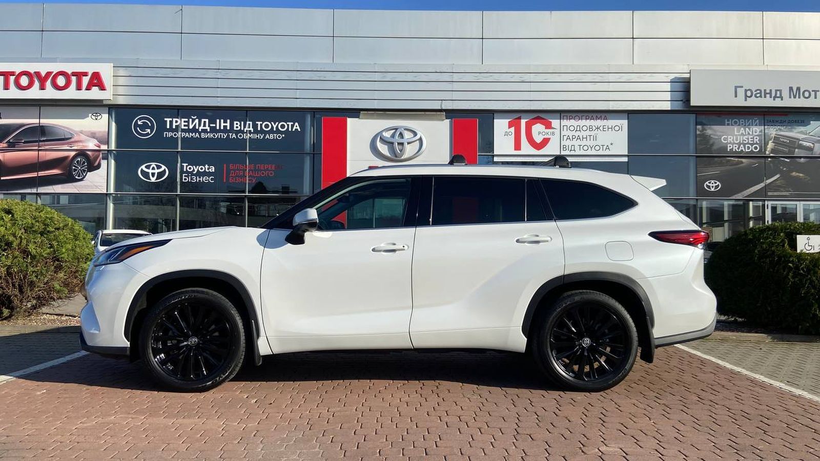 Toyota HIGHLANDER 2023 року, Універсал, Тойота Центр Хмельницький "Гранд Мотор", м.Хмельницький | Фото № 3 Toyota HIGHLANDER 2023 року з пробігом 75215 км, Універсал, Тойота Центр Хмельницький "Гранд Мотор", м.Хмельницький - 2513400 ГРН | Фото № 3
