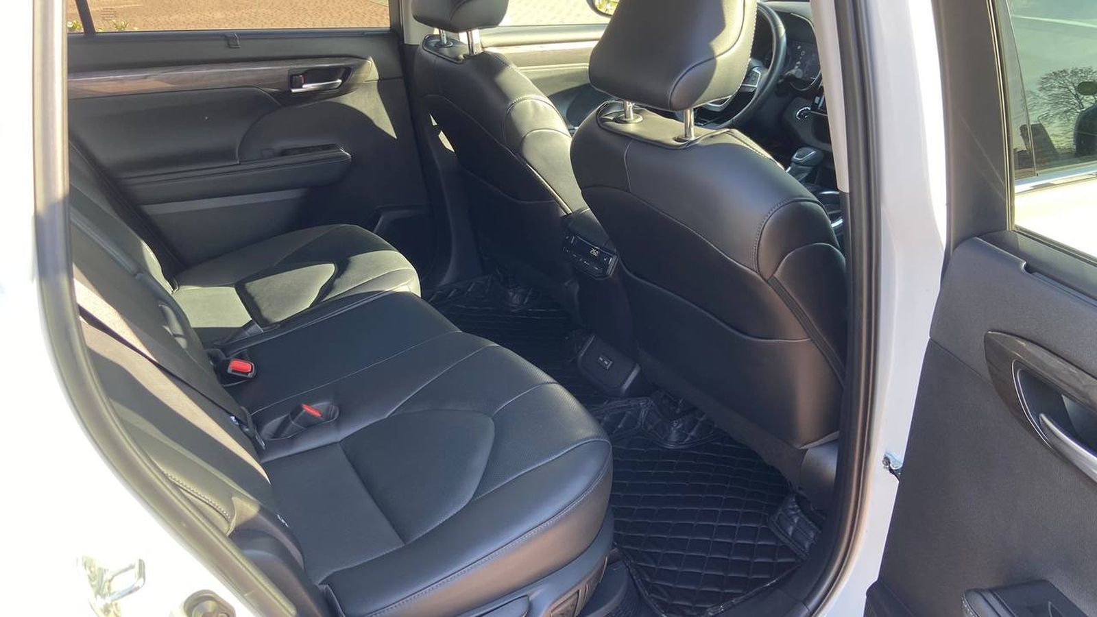 Toyota HIGHLANDER 2023 року, Універсал, Тойота Центр Хмельницький "Гранд Мотор", м.Хмельницький | Фото № 7 Toyota HIGHLANDER 2023 року з пробігом 75215 км, Універсал, Тойота Центр Хмельницький "Гранд Мотор", м.Хмельницький - 2513400 ГРН | Фото № 7