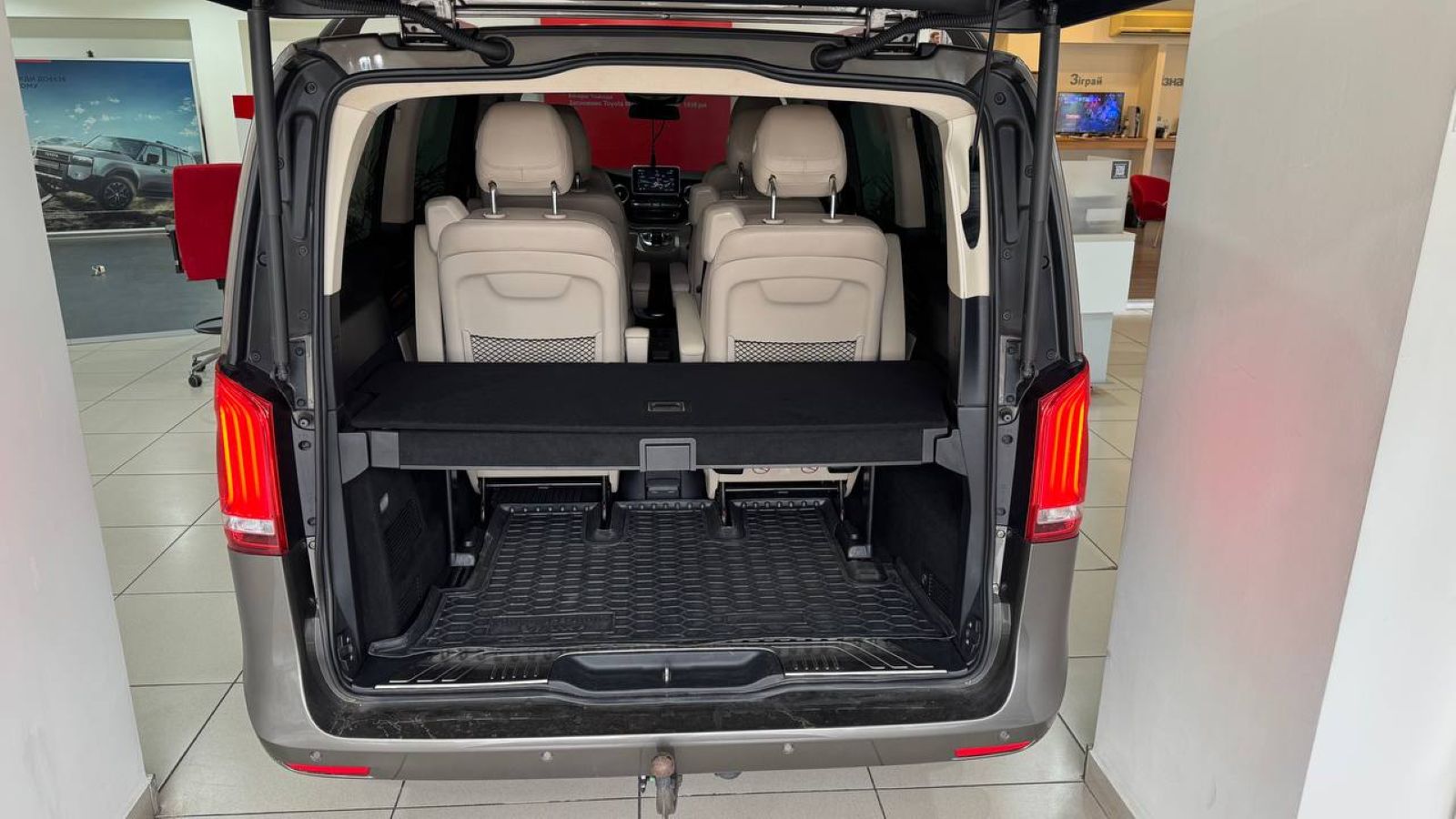 Інші авто MERCEDES-BENZ V-CLASS 2015 року з пробігом 252538 км, Мінівен, Тойота Центр Ужгород "Карат Мотор", м.Ужгород - 1806000 ГРН | Фото № 10