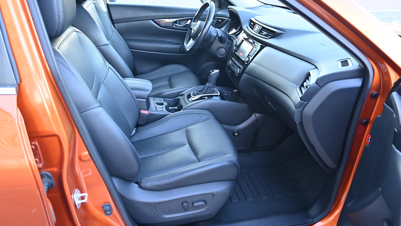 Інші авто NISSAN X-TRAIL 2017 року, Універсал, Тойота Центр Київ "Сіті Плаза", м.Київ | Фото № 6 Інші авто NISSAN X-TRAIL 2017 року з пробігом 121624 км, Універсал, Тойота Центр Київ "Сіті Плаза", м.Київ - 768663 ГРН | Фото № 6