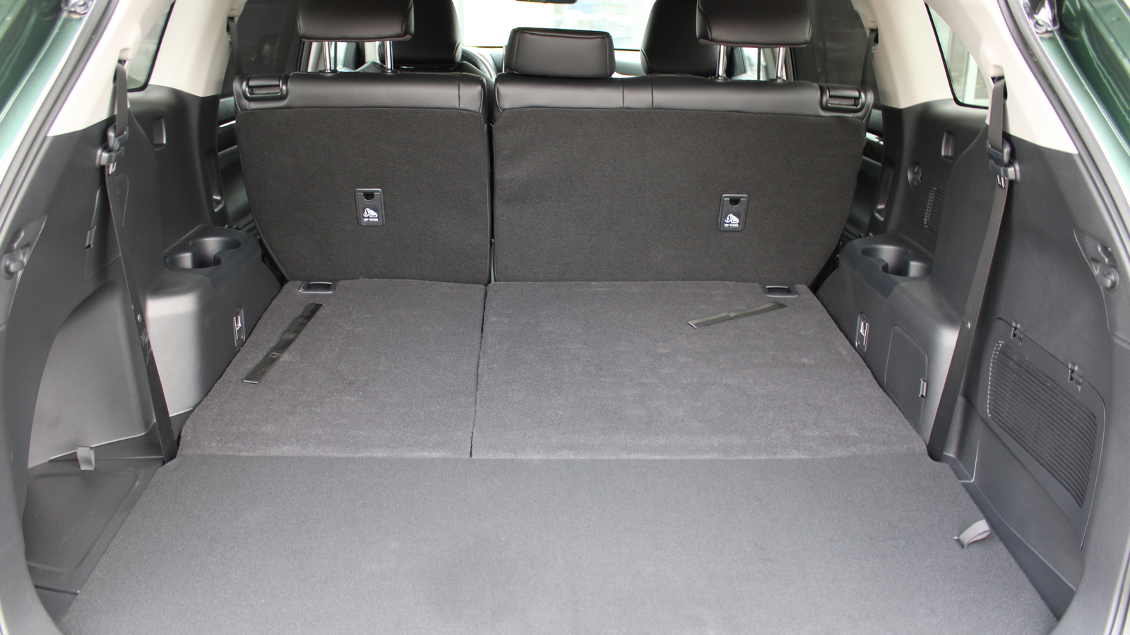 Toyota HIGHLANDER 2023 року, Універсал, Тойота Центр Черкаси "Мотор Сіті", м.Черкаси | Фото № 9 Toyota HIGHLANDER 2023 року з пробігом 21012 км, Універсал, Тойота Центр Черкаси "Мотор Сіті", м.Черкаси - 2352000 ГРН | Фото № 9