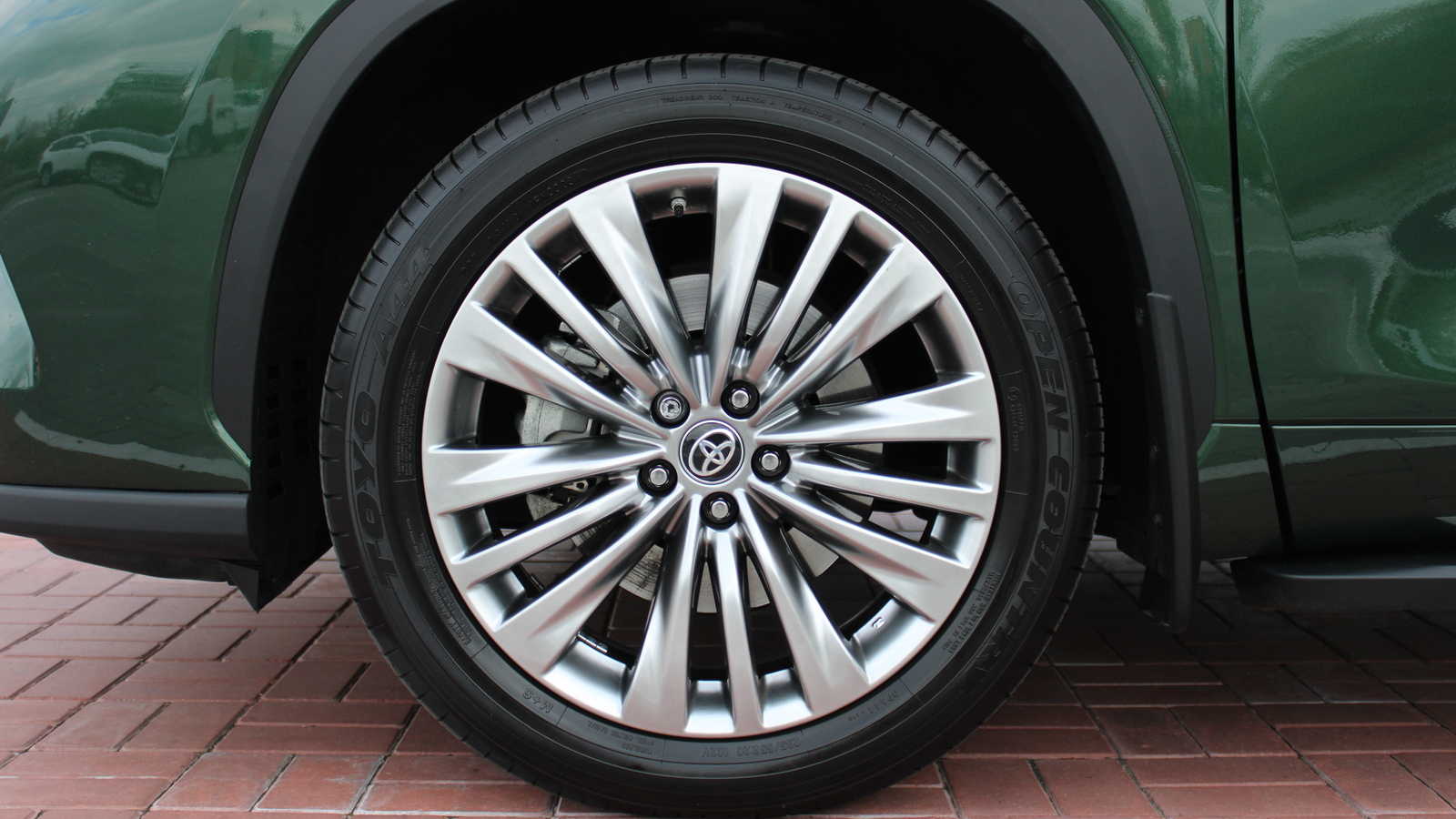 Toyota HIGHLANDER 2023 року, Універсал, Тойота Центр Черкаси "Мотор Сіті", м.Черкаси | Фото № 14 Toyota HIGHLANDER 2023 року з пробігом 21012 км, Універсал, Тойота Центр Черкаси "Мотор Сіті", м.Черкаси - 2352000 ГРН | Фото № 14