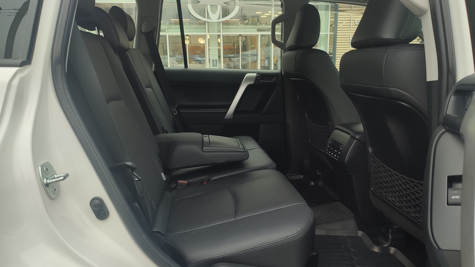 Toyota LAND CRUISER PRADO 2021 року, Універсал, Тойота Центр Київ "ВіДі Автострада", м.Київ | Фото № 7 Toyota LAND CRUISER PRADO 2021 року з пробігом 93976 км, Універсал, Тойота Центр Київ "ВіДі Автострада", м.Київ - 1820000 ГРН | Фото № 7