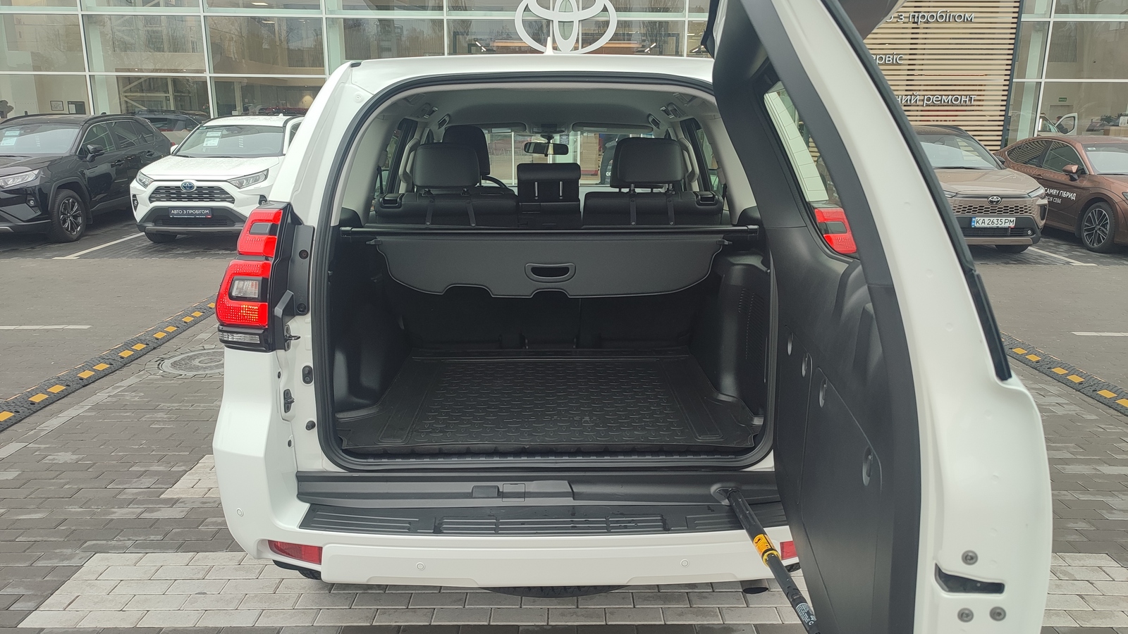 Toyota LAND CRUISER PRADO 2021 року, Універсал, Тойота Центр Київ "ВіДі Автострада", м.Київ | Фото № 10 Toyota LAND CRUISER PRADO 2021 року з пробігом 93976 км, Універсал, Тойота Центр Київ "ВіДі Автострада", м.Київ - 1820000 ГРН | Фото № 10