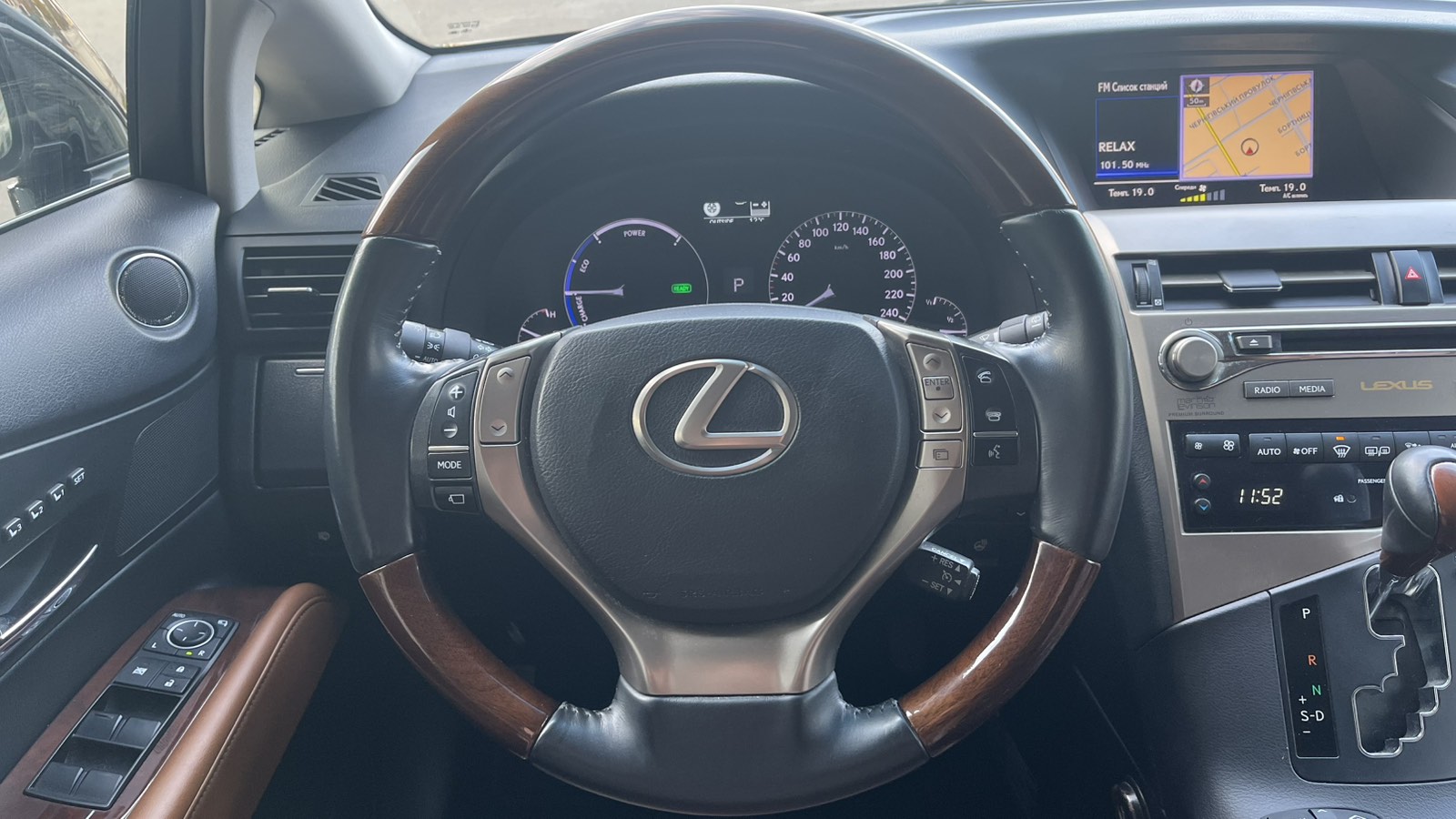 Lexus RX 450h 2012 року, Універсал, Тойота Центр Київ "Автосаміт Укравто", м.Київ | Фото № 13 Lexus RX 450h 2012 року з пробігом 163207 км, Універсал, Тойота Центр Київ "Автосаміт Укравто", м.Київ - 1003400 ГРН | Фото № 13