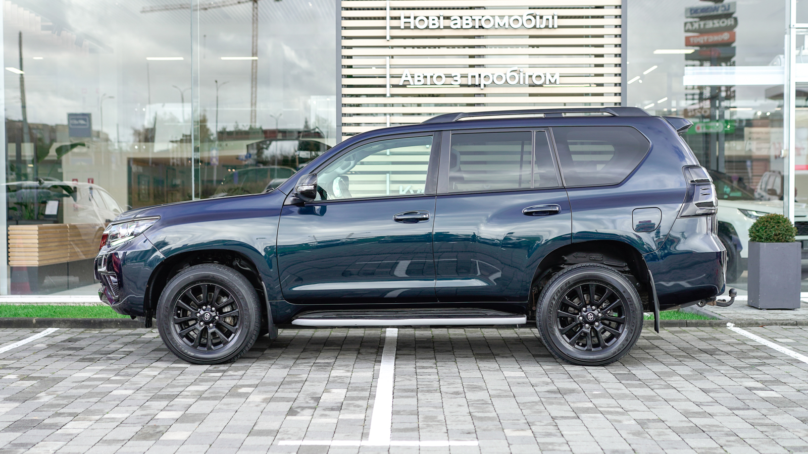 Toyota LAND CRUISER PRADO 2021 року, Універсал, Тойота Центр Львів "Діамант", м.Львів | Фото № 3 Toyota LAND CRUISER PRADO 2021 року з пробігом 212690 км, Універсал, Тойота Центр Львів "Діамант", м.Львів - 1607400 ГРН | Фото № 3