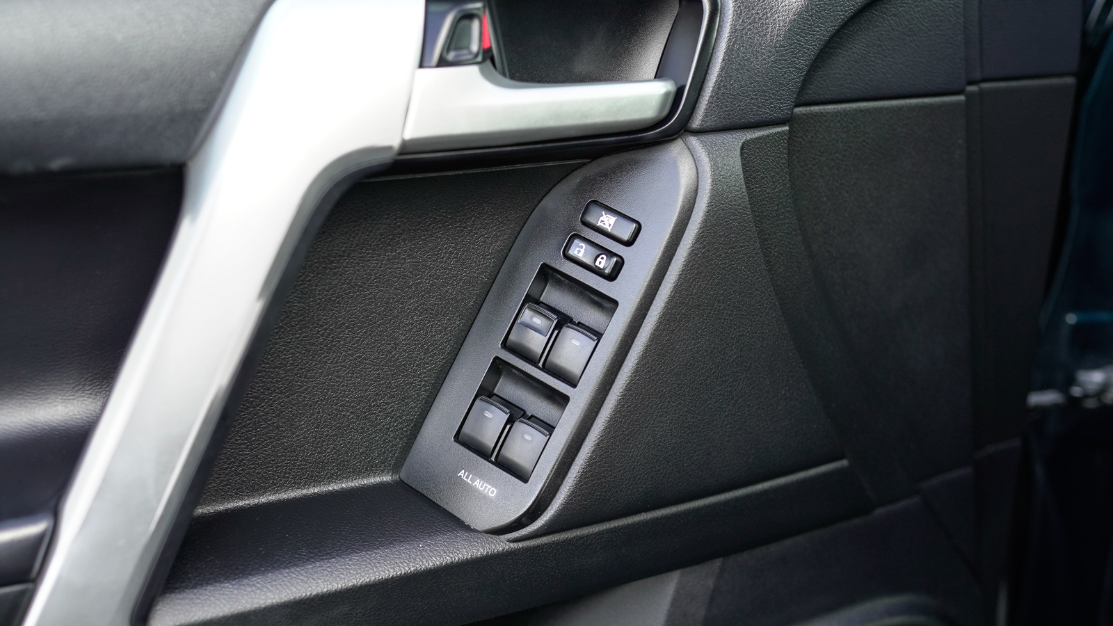 Toyota LAND CRUISER PRADO 2021 року, Універсал, Тойота Центр Львів "Діамант", м.Львів | Фото № 14 Toyota LAND CRUISER PRADO 2021 року з пробігом 212690 км, Універсал, Тойота Центр Львів "Діамант", м.Львів - 1607400 ГРН | Фото № 14