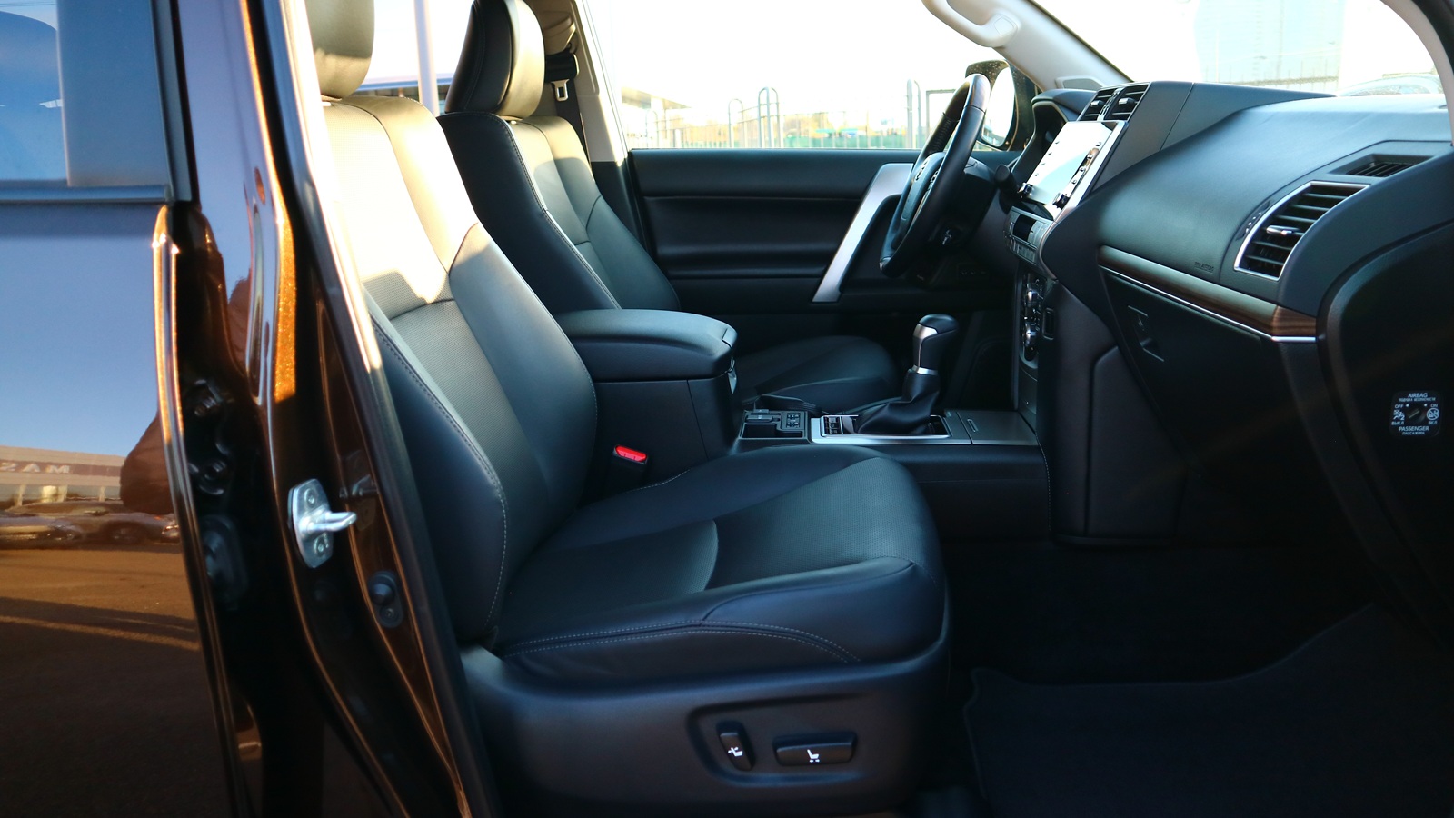 Toyota LAND CRUISER PRADO 2021 року, Універсал, Тойота Центр Київ "Автосаміт Укравто Столичне", м.Київ | Фото № 6 Toyota LAND CRUISER PRADO 2021 року з пробігом 128485 км, Універсал, Тойота Центр Київ "Автосаміт Укравто Столичне", м.Київ - 2025000 ГРН | Фото № 6