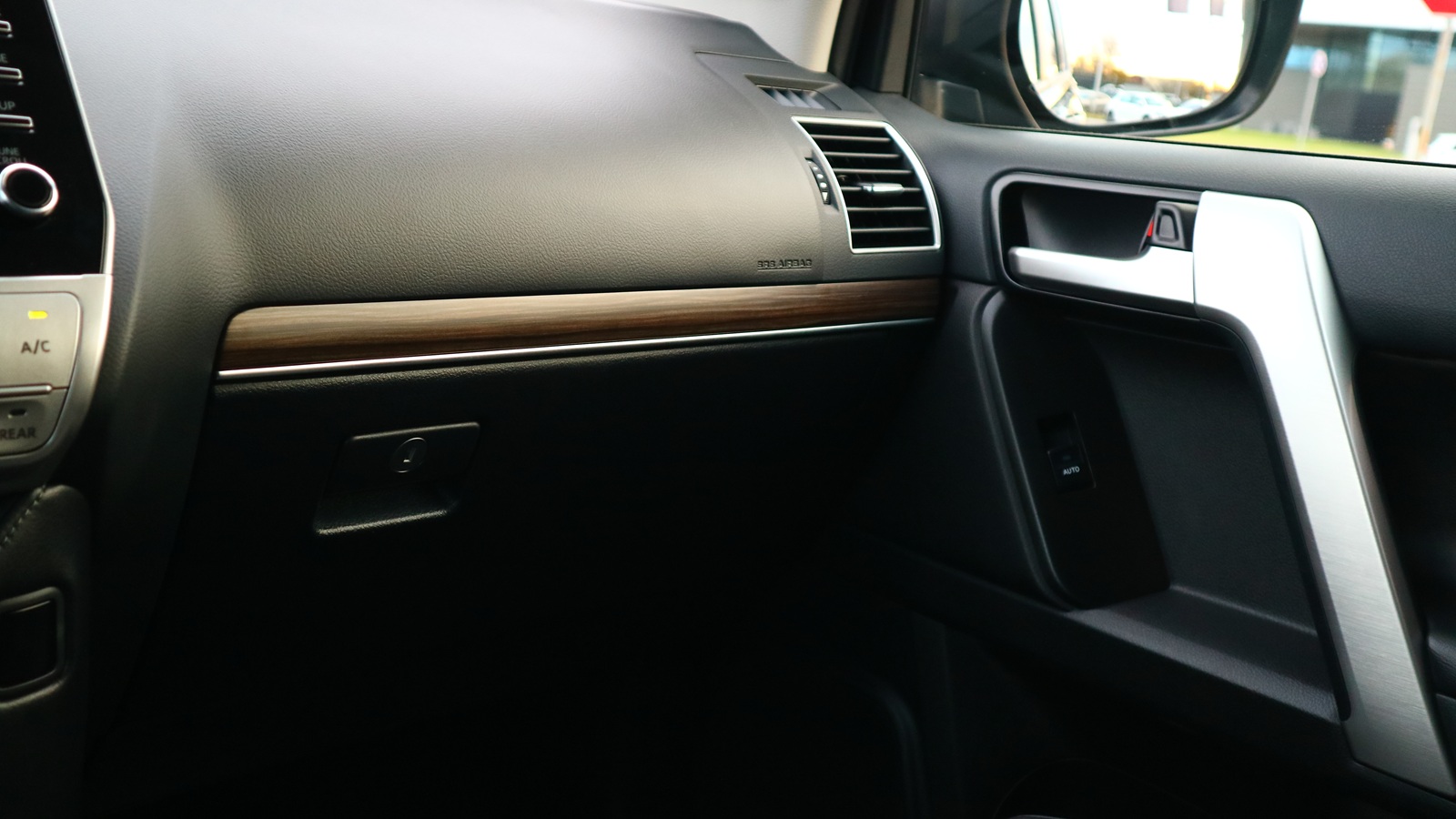 Toyota LAND CRUISER PRADO 2021 року, Універсал, Тойота Центр Київ "Автосаміт Укравто Столичне", м.Київ | Фото № 17 Toyota LAND CRUISER PRADO 2021 року з пробігом 128485 км, Універсал, Тойота Центр Київ "Автосаміт Укравто Столичне", м.Київ - 2025000 ГРН | Фото № 17