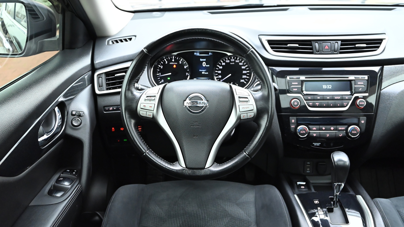 Інші авто NISSAN X-TRAIL 2014 року, Універсал, Тойота Центр Київ "Сіті Плаза", м.Київ | Фото № 9 Інші авто NISSAN X-TRAIL 2014 року з пробігом 125751 км, Універсал, Тойота Центр Київ "Сіті Плаза", м.Київ - 561600 ГРН | Фото № 9