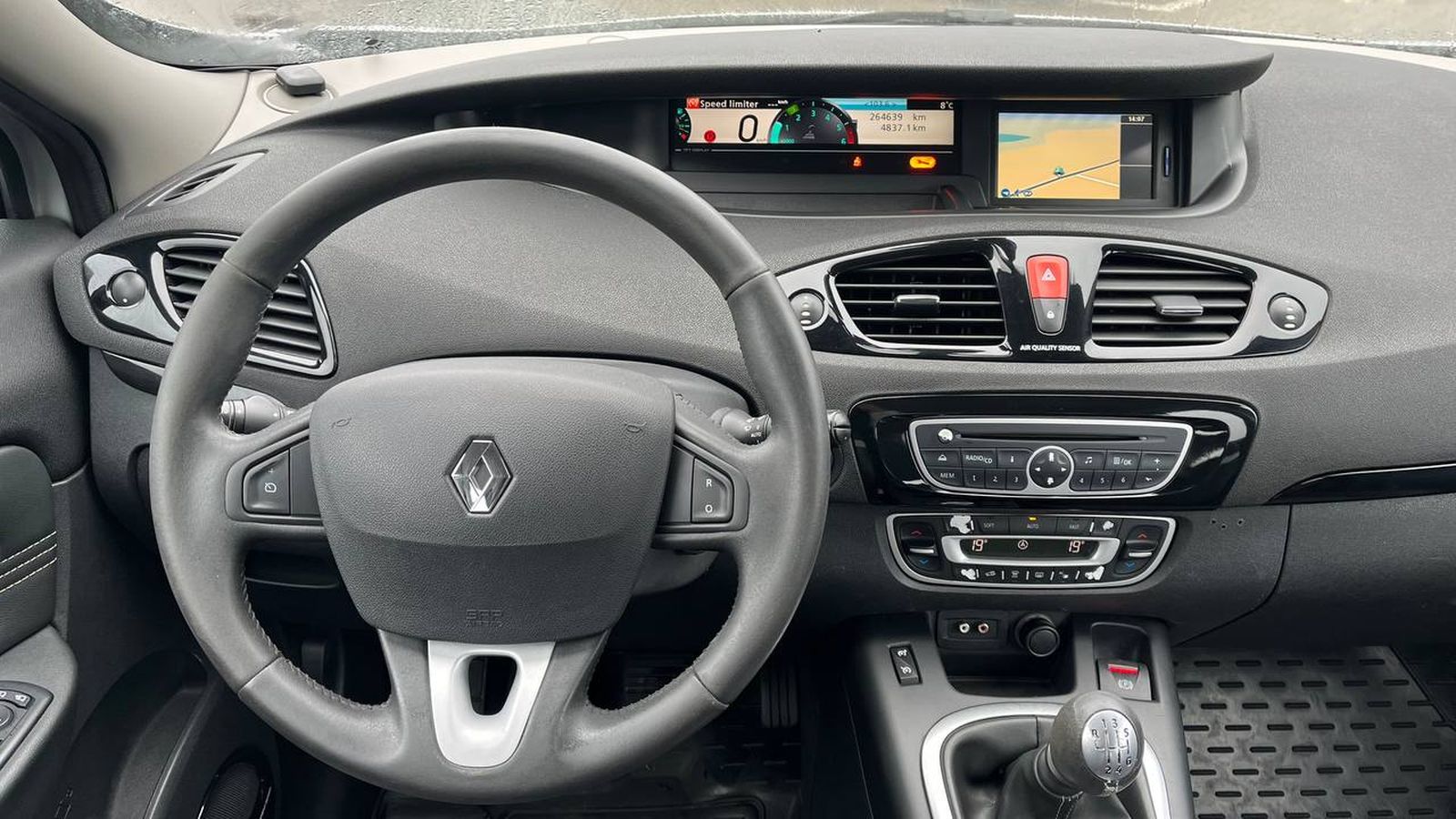 Інші авто RENAULT SCENIC 2011 року, Універсал, Тойота Центр Хмельницький "Гранд Мотор", м.Хмельницький | Фото № 9 Інші авто RENAULT SCENIC 2011 року з пробігом 264639 км, Універсал, Тойота Центр Хмельницький "Гранд Мотор", м.Хмельницький - 273600 ГРН | Фото № 9