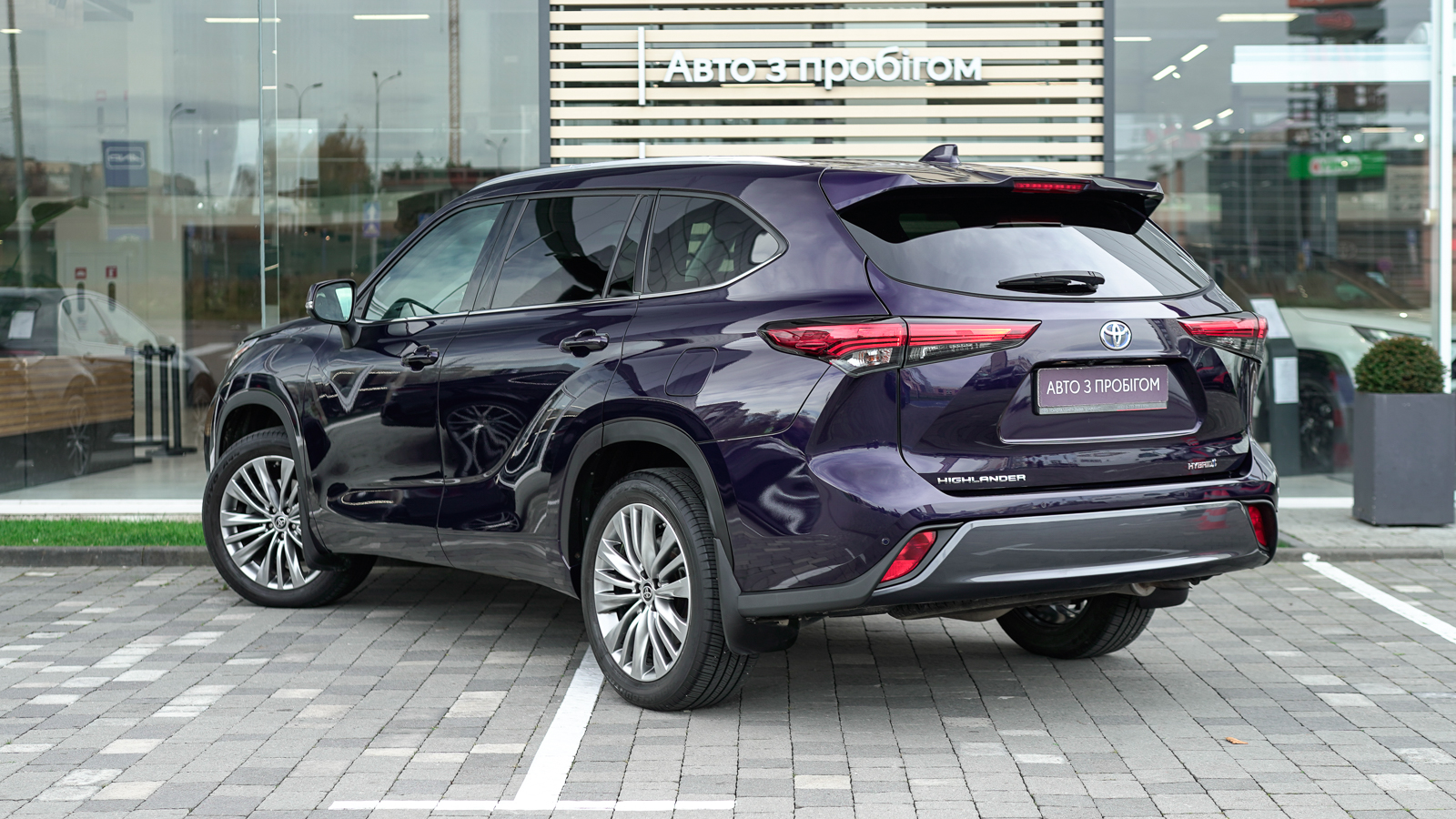 Toyota HIGHLANDER 2022 року, Універсал, Тойота Центр Львів "Діамант", м.Львів | Фото № 2 Toyota HIGHLANDER 2022 року з пробігом 81251 км, Універсал, Тойота Центр Львів "Діамант", м.Львів - 2072700 ГРН | Фото № 2