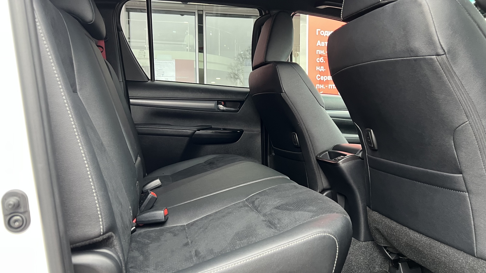 Toyota HILUX 2023 року з пробігом 23317 км, Пікап, Тойота Центр Вінниця "Преміум Мотор", м.Вінниця - 2226000 ГРН | Фото № 7