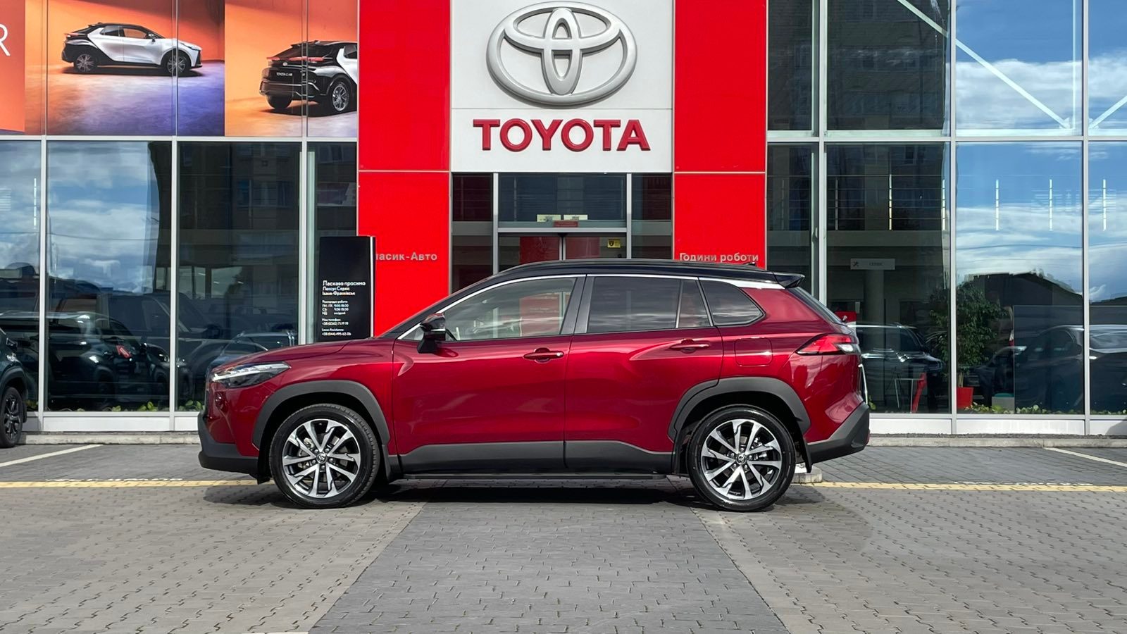 Toyota COROLLA CROSS 2024 року, Універсал, Тойота Центр Івано-Франківськ "Класик-Авто", м.Івано-Франківськ | Фото № 3 Toyota COROLLA CROSS 2024 року з пробігом 1090 км, Універсал, Тойота Центр Івано-Франківськ "Класик-Авто", м.Івано-Франківськ - 1608000 ГРН | Фото № 3