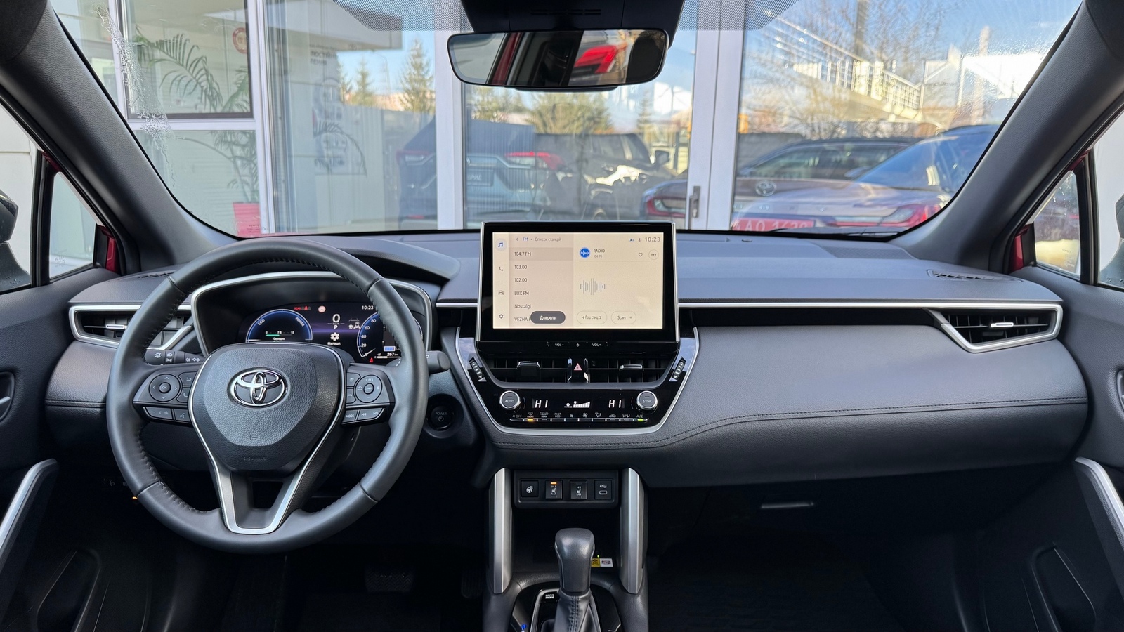 Toyota COROLLA CROSS 2024 року, Універсал, Тойота Центр Івано-Франківськ "Класик-Авто", м.Івано-Франківськ | Фото № 8 Toyota COROLLA CROSS 2024 року з пробігом 1090 км, Універсал, Тойота Центр Івано-Франківськ "Класик-Авто", м.Івано-Франківськ - 1608000 ГРН | Фото № 8