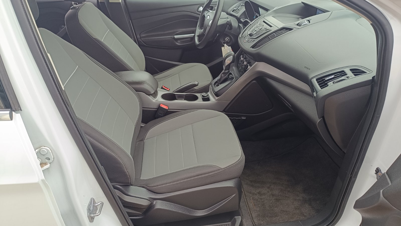 Інші авто FORD ESCAPE 2014 року, Універсал, Тойота Центр Київ «ВІДІ Аеропорт», м.Київ | Фото № 6 Інші авто FORD ESCAPE 2014 року з пробігом 207033 км, Універсал, Тойота Центр Київ «ВІДІ Аеропорт», м.Київ - 400000 ГРН | Фото № 6