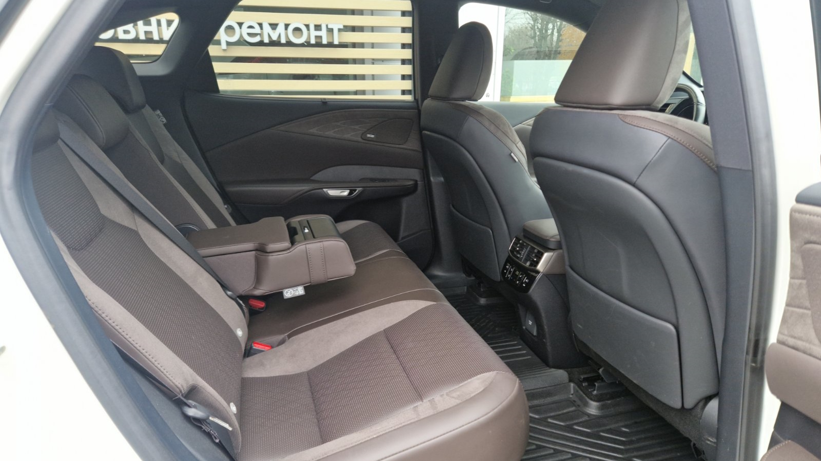 Lexus RX 2024 року, Універсал, Тойота Центр Кропивницький "Мотор - Олві", м.Кропивницький | Фото № 7 Lexus RX 2024 року з пробігом 17497 км, Універсал, Тойота Центр Кропивницький "Мотор - Олві", м.Кропивницький - 3450000 ГРН | Фото № 7