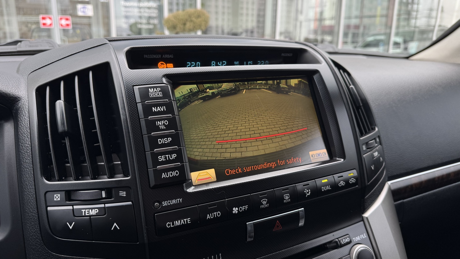 Toyota LAND CRUISER 2011 року, Універсал, Тойота Центр Чернігів "Соллі-Плюс", м.Чернігів | Фото № 19 Toyota LAND CRUISER 2011 року з пробігом 247888 км, Універсал, Тойота Центр Чернігів "Соллі-Плюс", м.Чернігів - 1097000 ГРН | Фото № 19