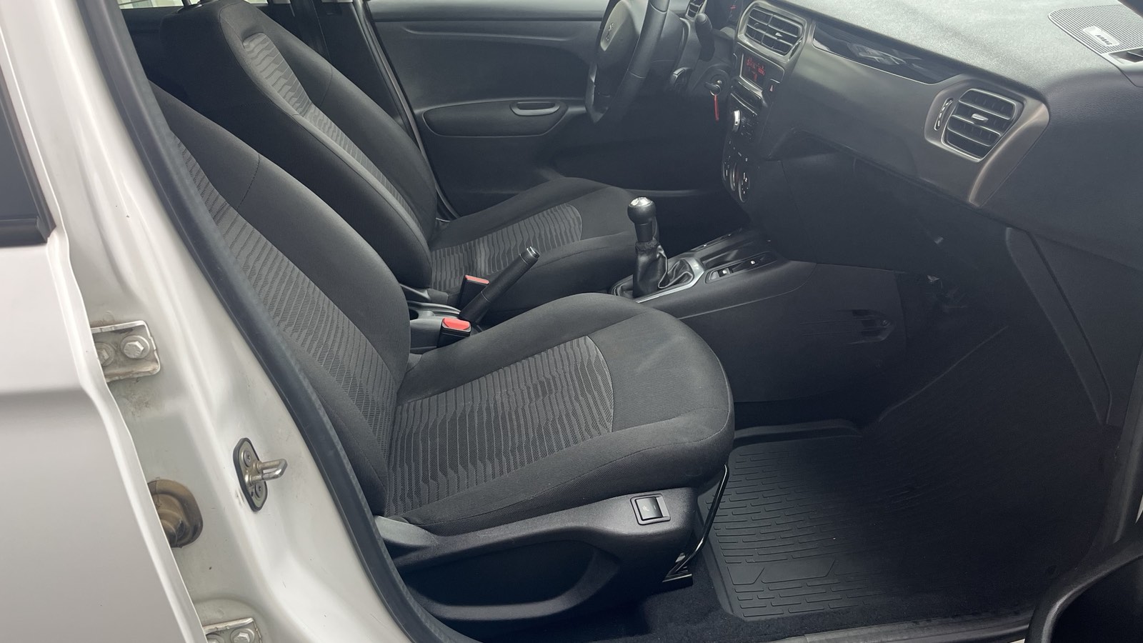 Інші авто PEUGEOT 301 2020 року, Седан, Тойота Центр Київ "Автосаміт Укравто", м.Київ | Фото № 6 Інші авто PEUGEOT 301 2020 року з пробігом 130393 км, Седан, Тойота Центр Київ "Автосаміт Укравто", м.Київ - 336695 ГРН | Фото № 6