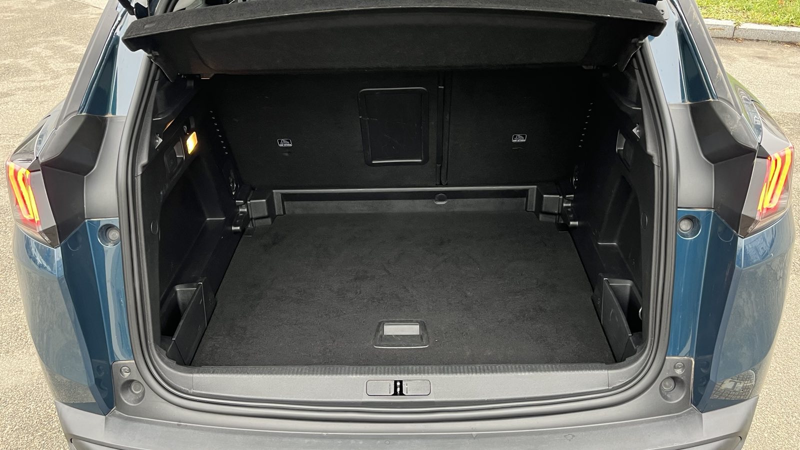 Інші авто PEUGEOT 3008 2021 року, Універсал, Тойота Центр Київ "Автосаміт Укравто", м.Київ | Фото № 10 Інші авто PEUGEOT 3008 2021 року з пробігом 149000 км, Універсал, Тойота Центр Київ "Автосаміт Укравто", м.Київ - 898000 ГРН | Фото № 10